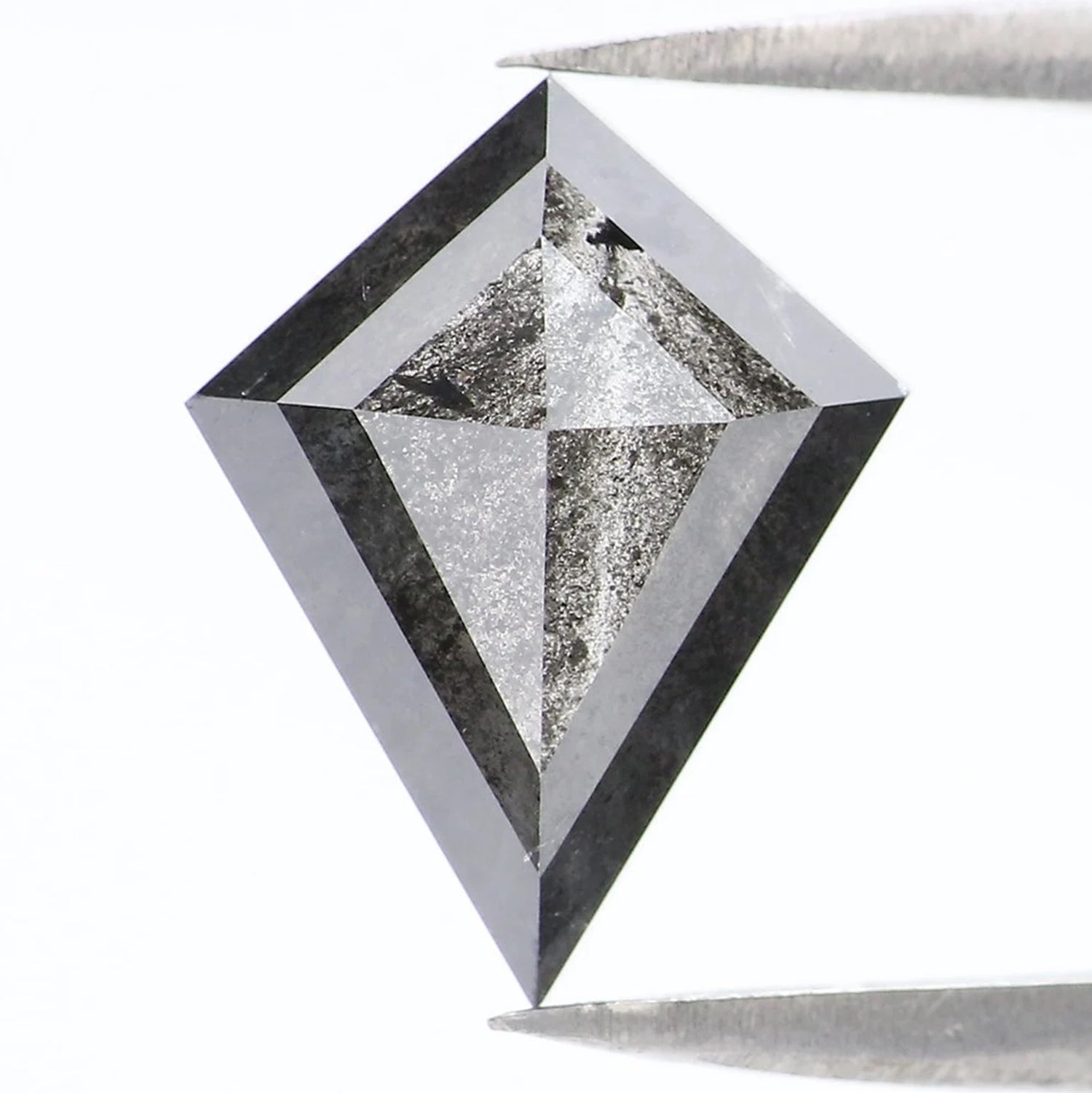 Salt and Pepper Kite Diamond Rings — Why They’re the Most Seductive Alternative for Modern Luxury