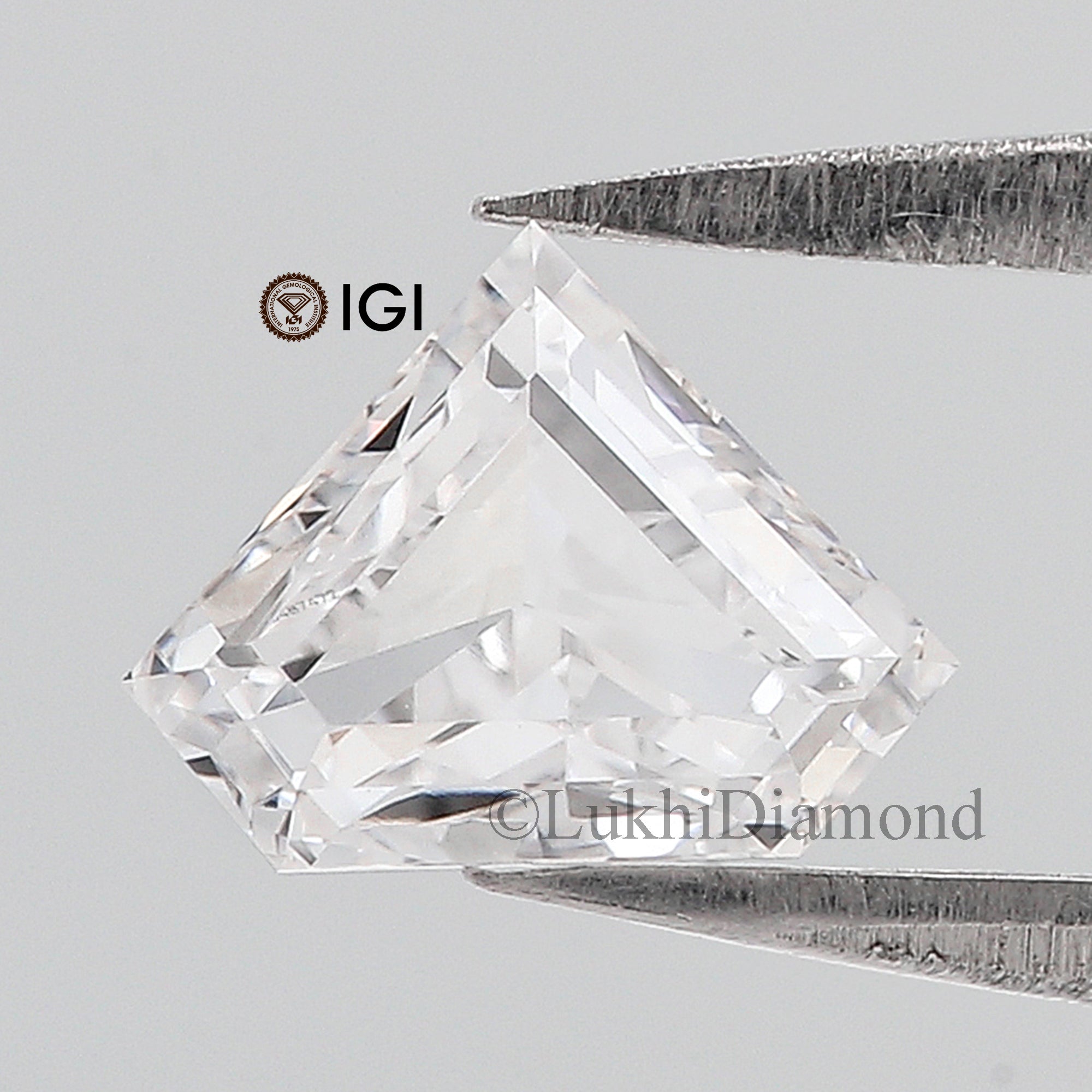 1.04 CT IGI Certified Shield Modified Brilliant Cut Diamond White - E Color VVS2 Clarity Lab Grown Diamond Lab Created CVD Diamond Q178