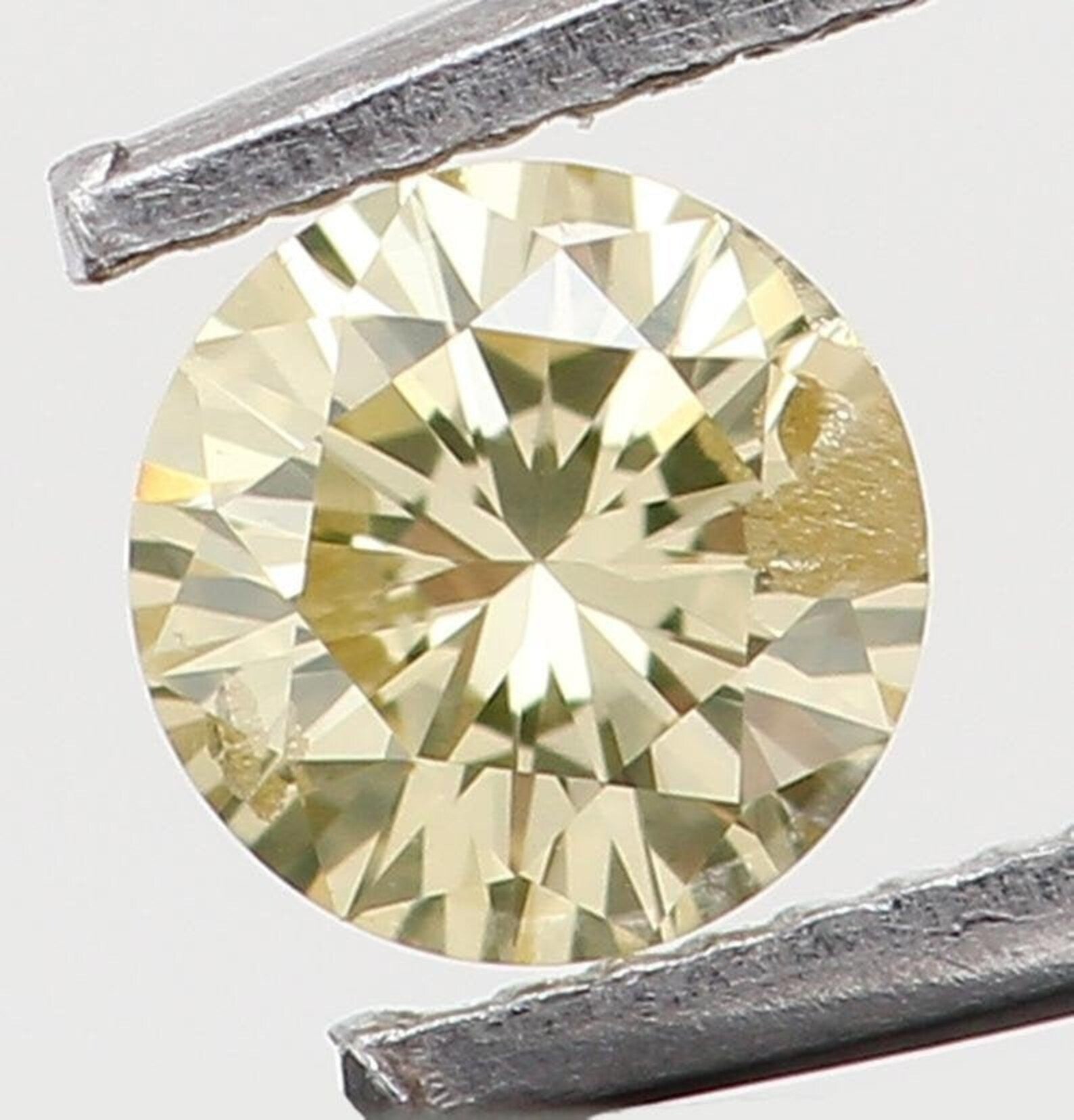 0.09 Ct Natural Loose Diamond, Light Yellow Diamond, Round Diamond, Round Brilliant Cut Diamond, Sparkling Diamond, Rustic Diamond N6476