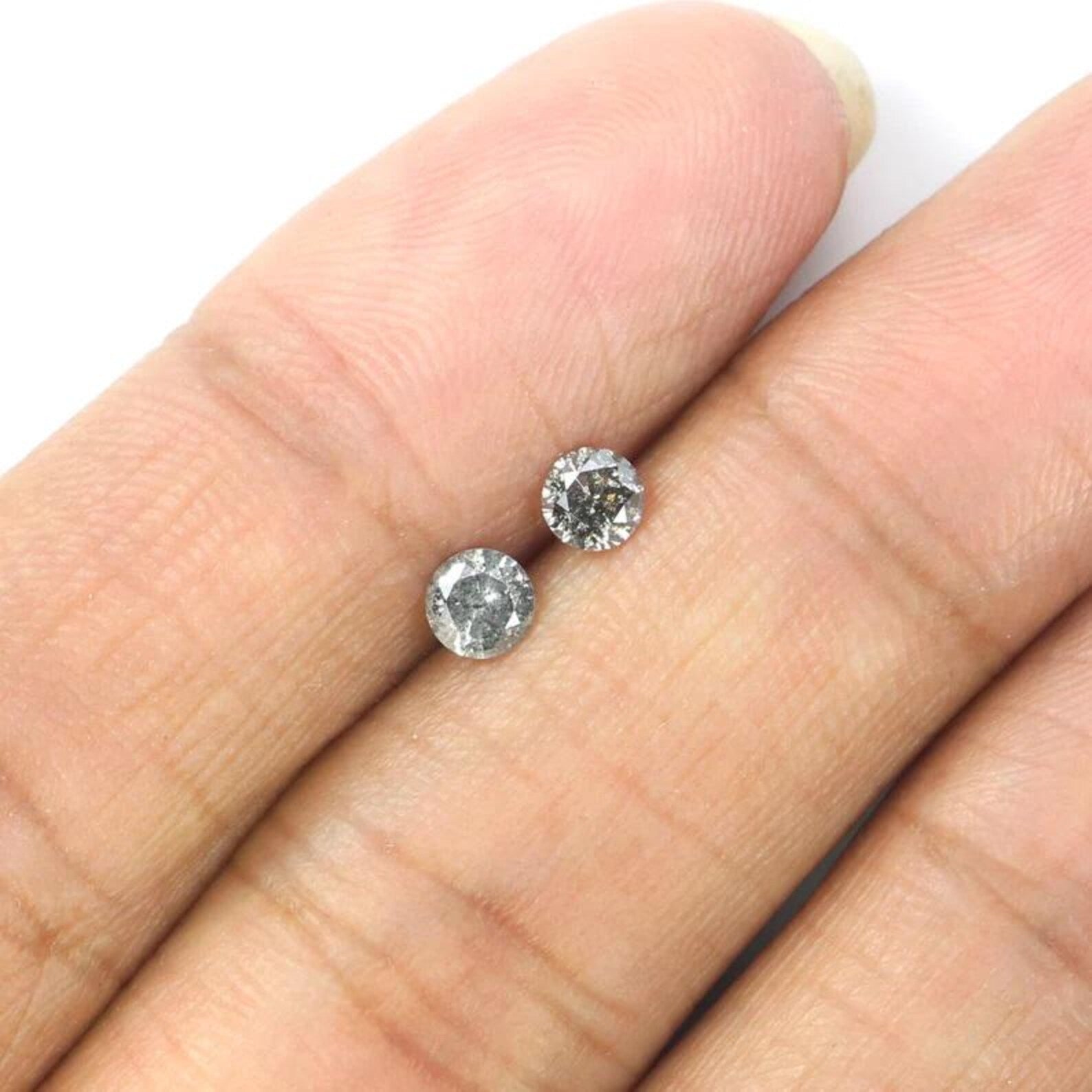 0.42 Ct Natural Loose Round Shape Pair Diamond Salt And Pepper Round Cut Diamond 3.85 MM Black Gray Color Round Brilliant Cut Diamond NQ2315