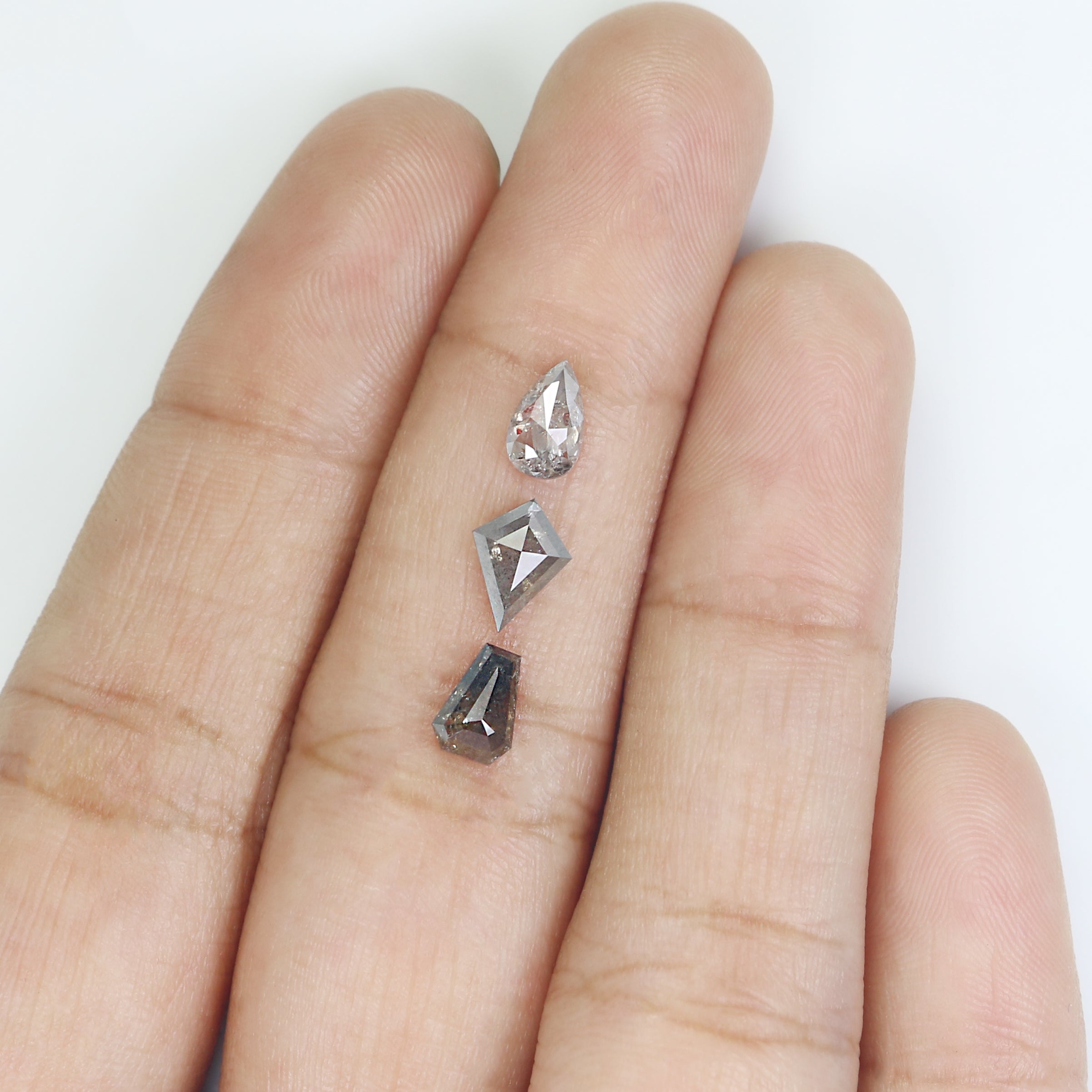 1.54 Ct Natural Loose Mix Shape Diamond Salt And Pepper Mix Shape Diamond 7.00 MM Natural Loose Black Grey Color Mix Shape Diamond L713