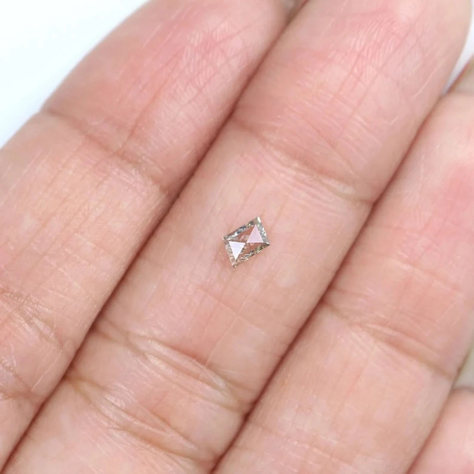0.16 CT Natural Loose Kite Shape Diamond Brown Color Kite Cut Diamond 3.50 MM Natural Loose Diamond Brown Kite Shape Rose Cut Diamond NQ8088