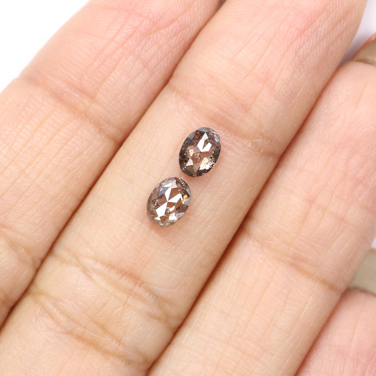 Natural Loose Oval Salt And Pepper Diamond Black Grey Color 0.85 CT 5.30 MM Oval Shape Rose Cut Diamond KDN969