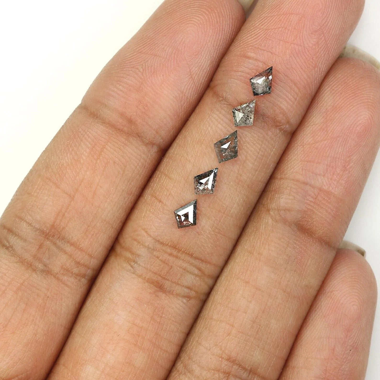 0.71 CT Natural Loose Kite Shape Diamond Salt And Pepper Kite Rose Cut Diamond 4.55 MM Black Grey Color Kite Shape Rose Cut Diamond QN1604