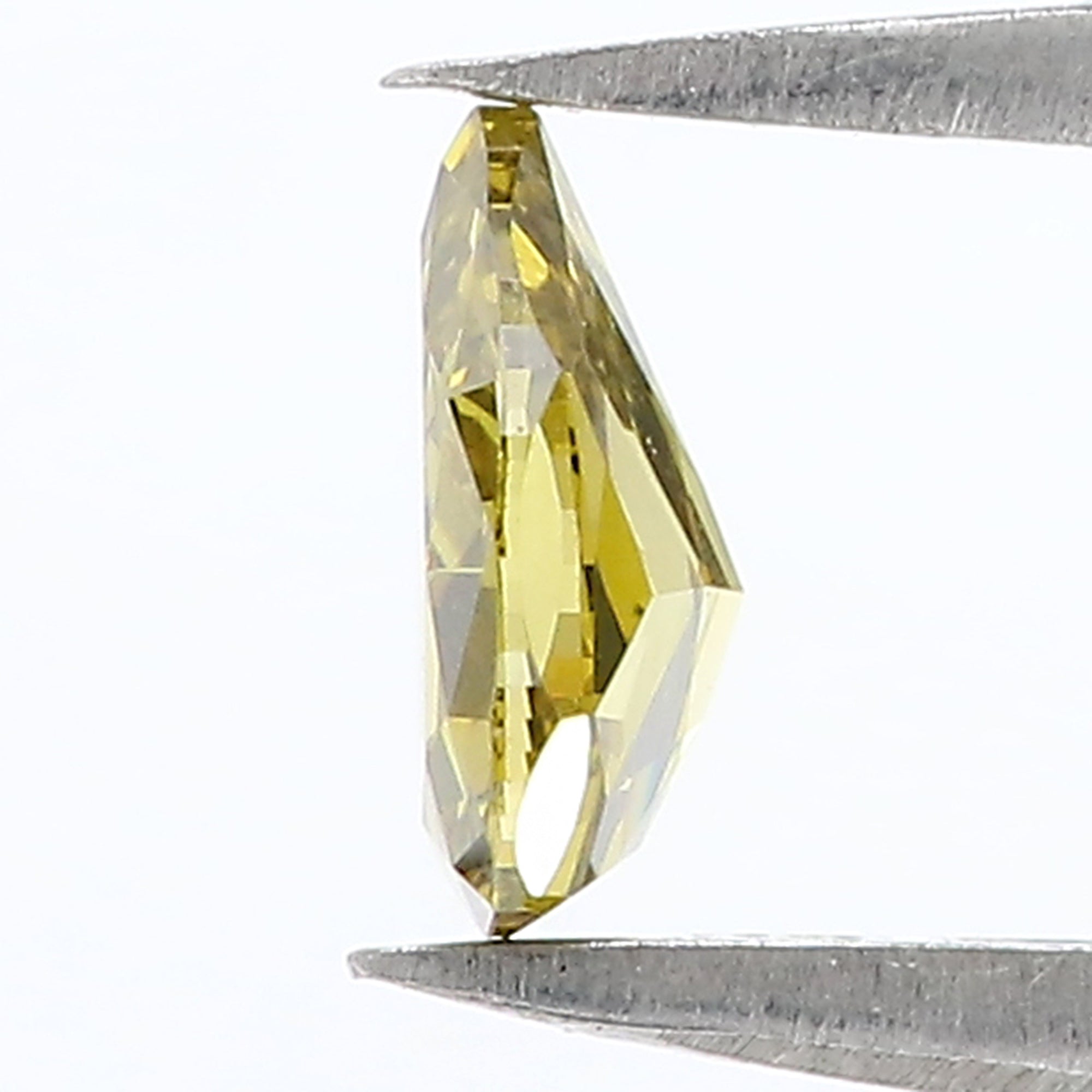 0.67 CT Natural Loose Pear Shape Diamond Green Color Pear Cut Diamond 6.75 MM Natural Loose Green Diamond Pear Brilliant Cut Diamond QL6469