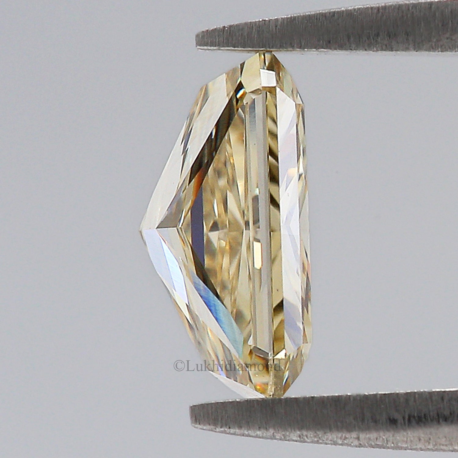 1.54 CT IGI Certified Radiant Brilliant Cut Fancy Intense Yellow Color VS1 Clarity Diamond Lab Grown CVD Diamond Lab Created Diamond L3453
