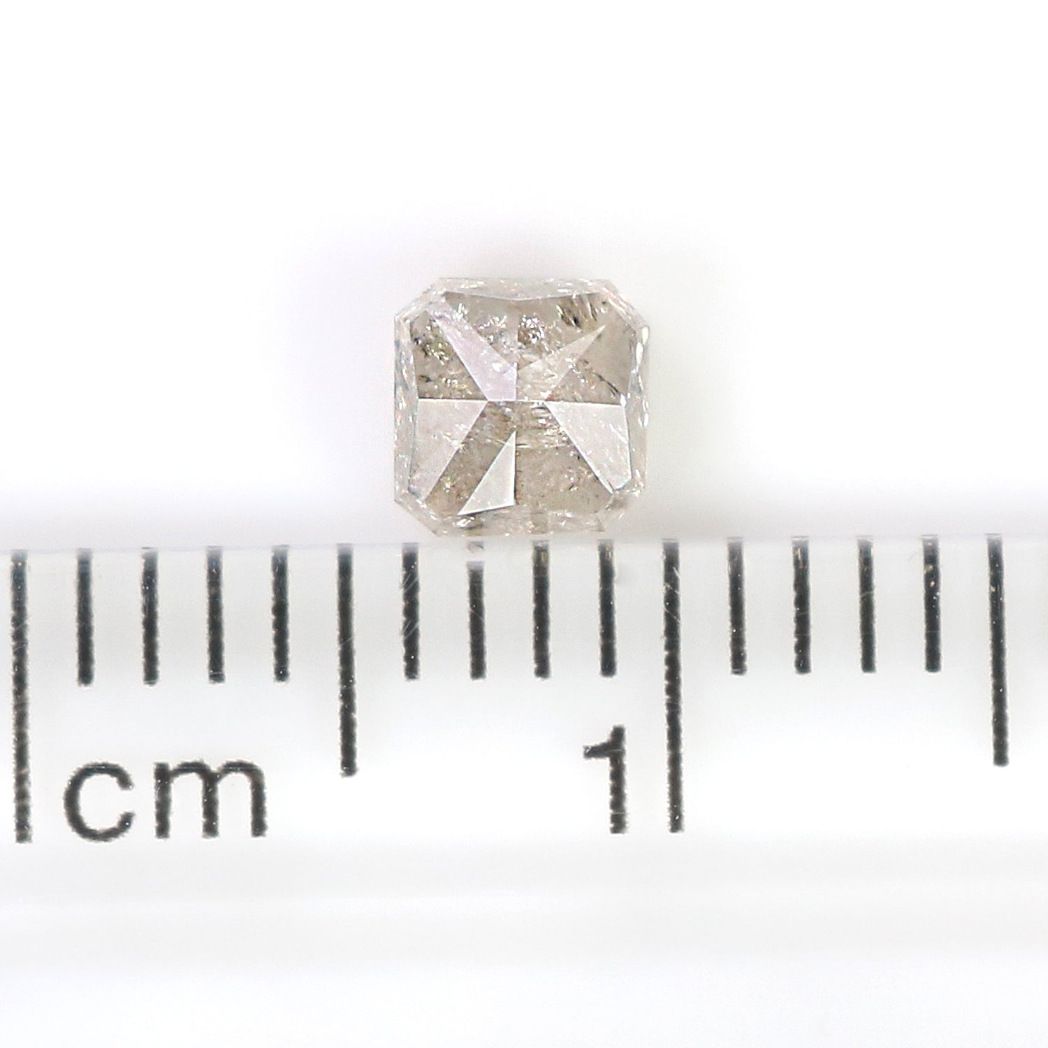 0.48 CT Natural Loose Radiant Shape Diamond Yellow Color Radiant Cut Diamond 4.00 MM Natural Grey Color Radiant Brilliant Cut Diamond LQ5963