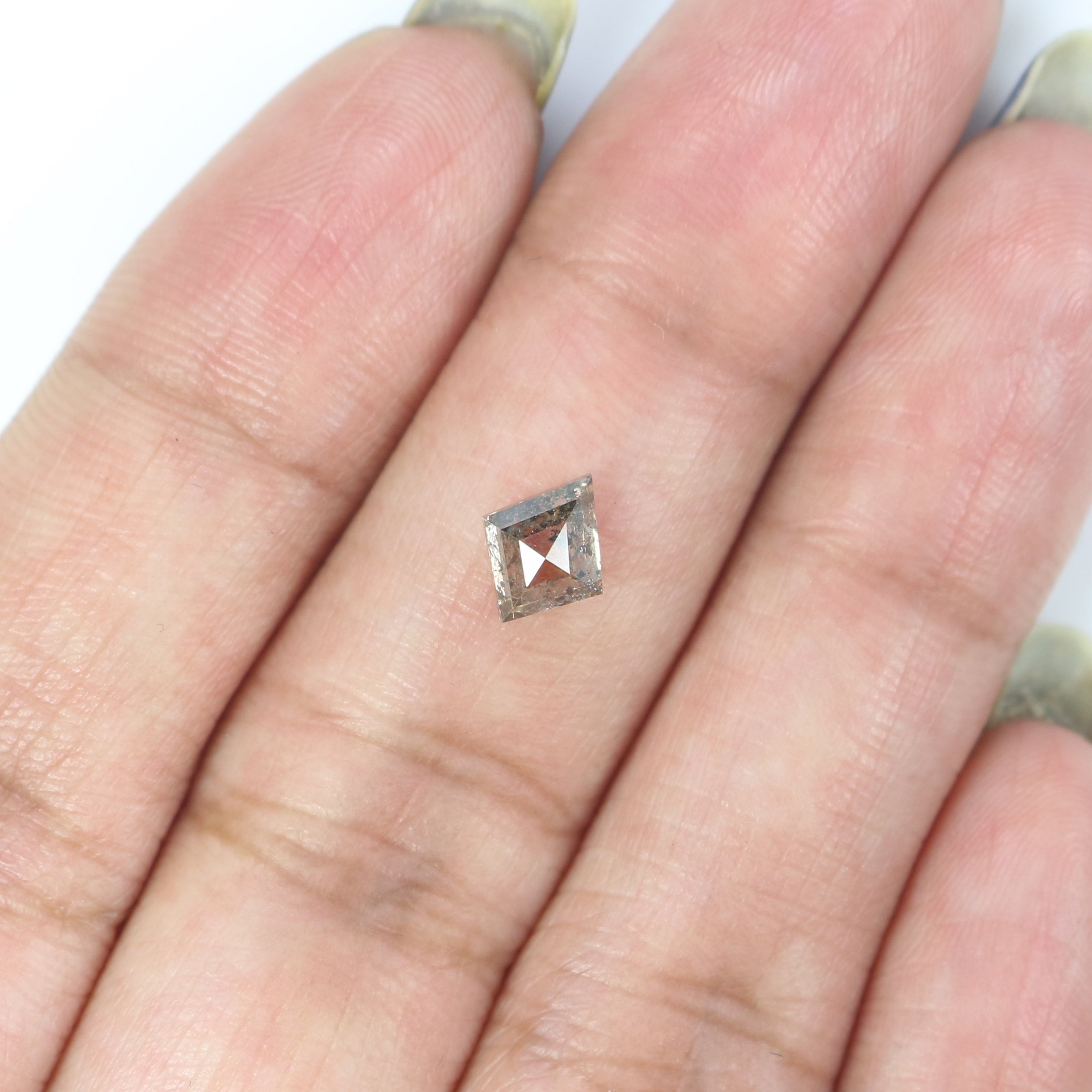 0.84 CT Natural Loose Kite Shape Diamond White - J Color Kite Cut Diamond 7.10 MM Natural Diamond White - J Kite Rose Cut Diamond QL2602