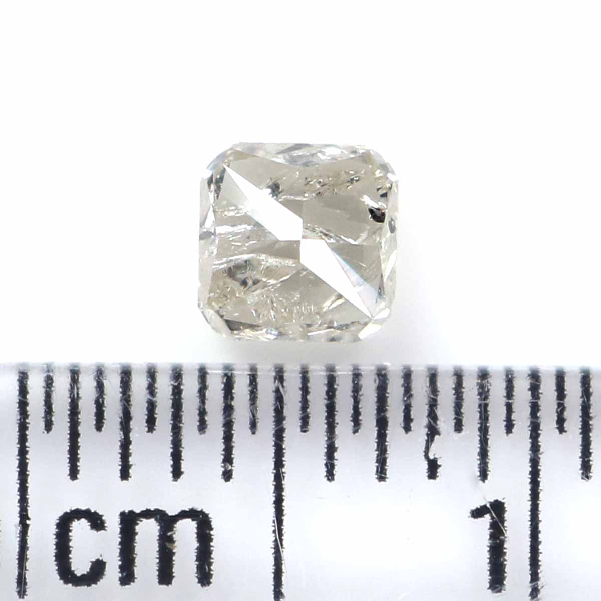 0.36 CT Natural Loose Cushion Shape Diamond Grey Color Cushion Cut Diamond 3.90 MM Natural Yellow Color Cushion Brilliant Cut Diamond KQ1811