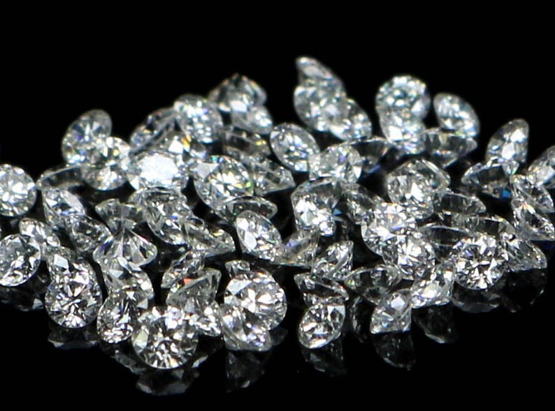 The Brilliant World of Loose Diamonds: A Guide to Elegance and Investment