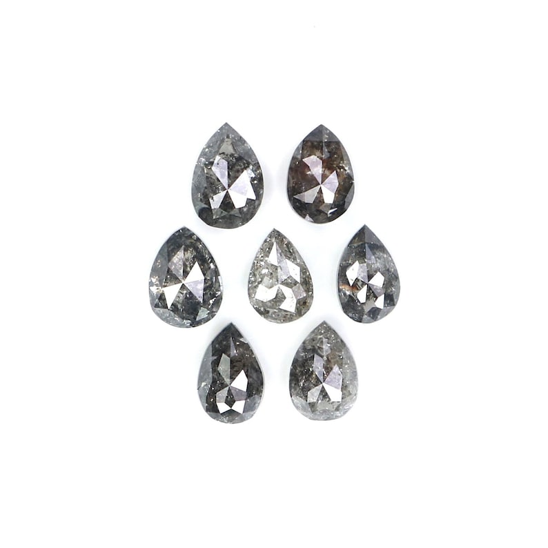 What is a salt and pepper diamond?