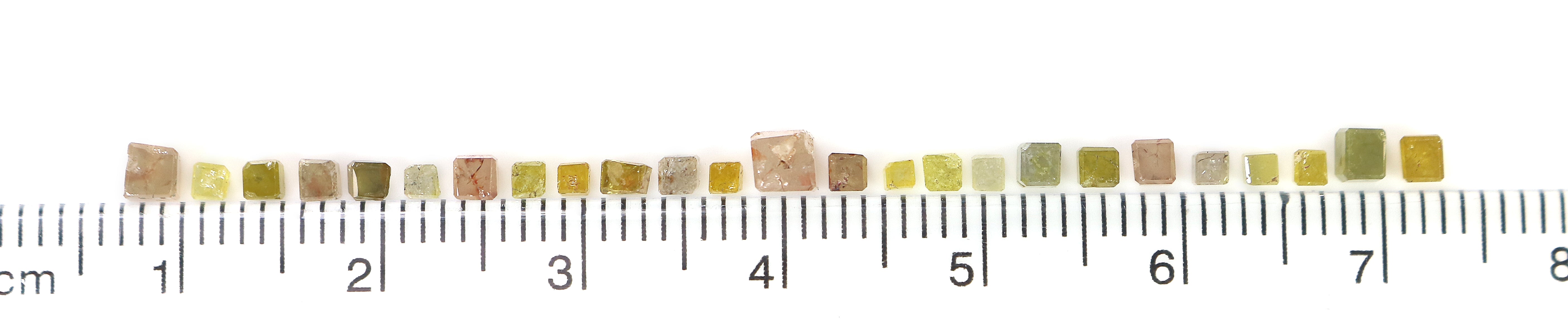 Natural Loose Square Cube Rough Shape Diamond Mix Color Square Uncut Diamond 1.50 to 2.50 MM Polished Square Cube Irregular Cut Diamond Q63