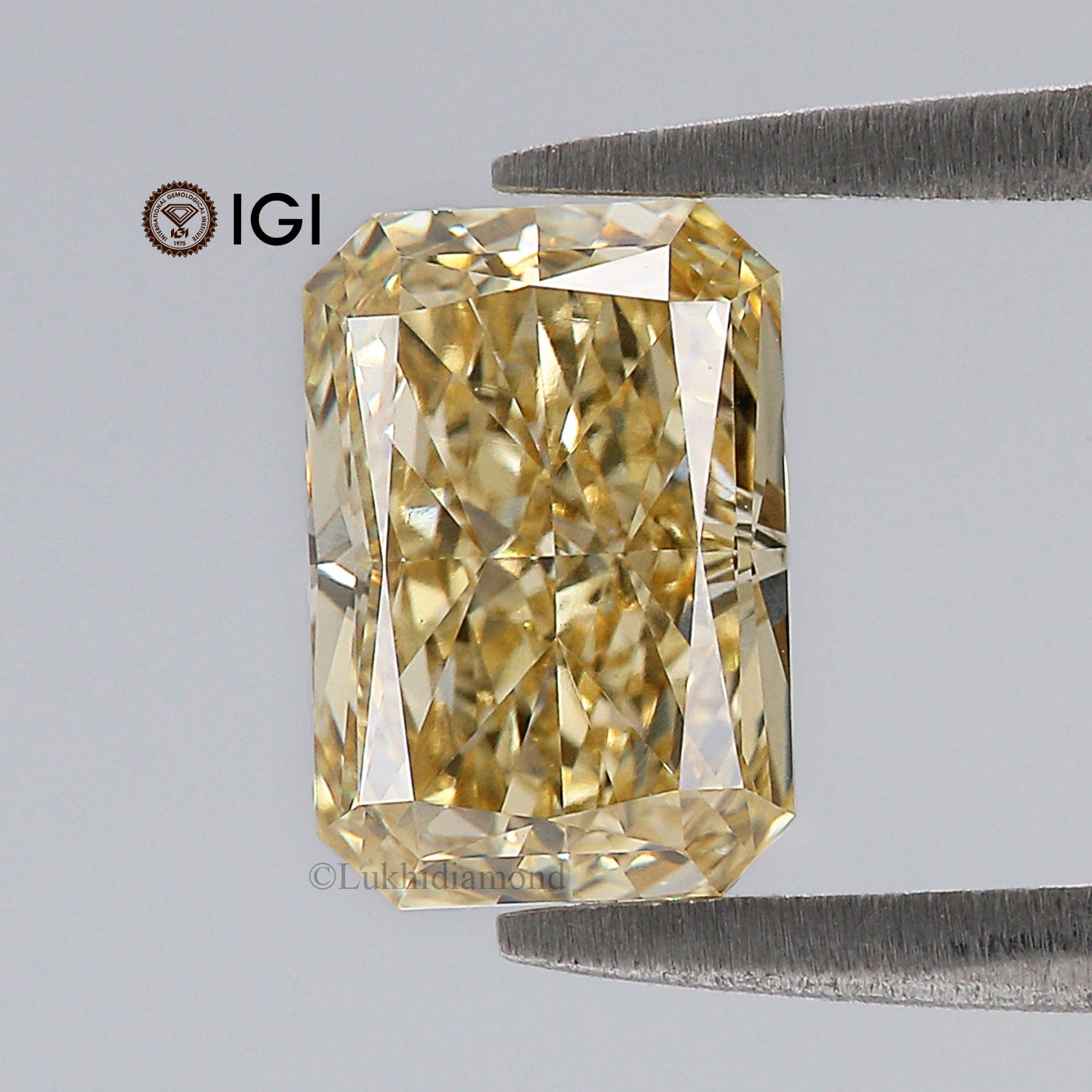 1.54 CT IGI Certified Radiant Brilliant Cut Fancy Intense Yellow Color VS1 Clarity Diamond Lab Grown CVD Diamond Lab Created Diamond L3453
