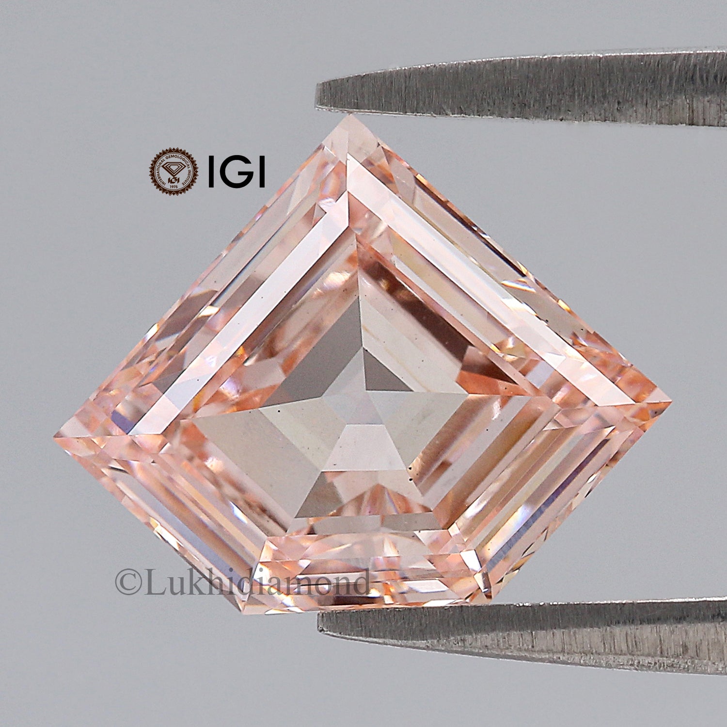 2.86 CT IGI Certified Shield Step Cut Diamond Fancy Intense Pink Color Diamond VS1 Clarity Lab Grown Diamond Lab Created CVD Diamond L3329