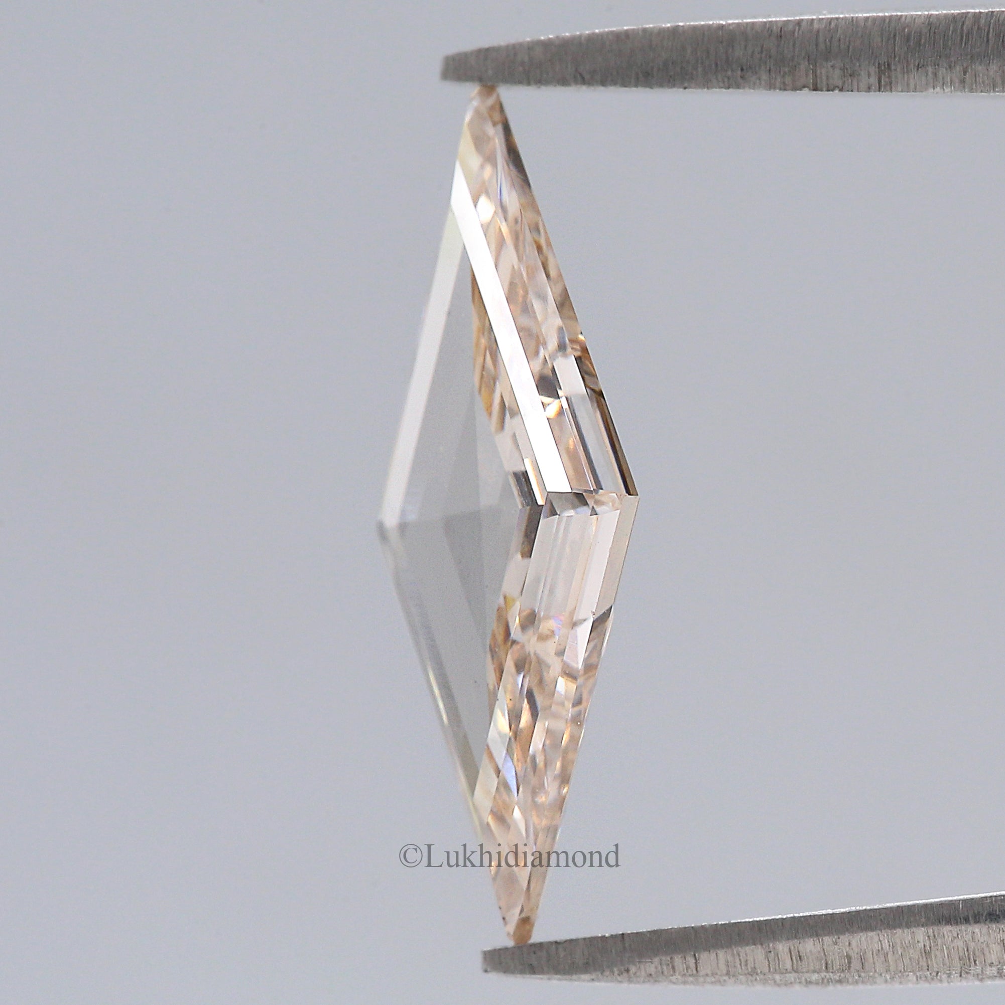 2.13 CT IGI Certified Lozenge Step Cut Kite Diamond White - L Color VS1 Clarity Lab Grown Diamond Lab Created Kite Cut CVD Diamond L3286
