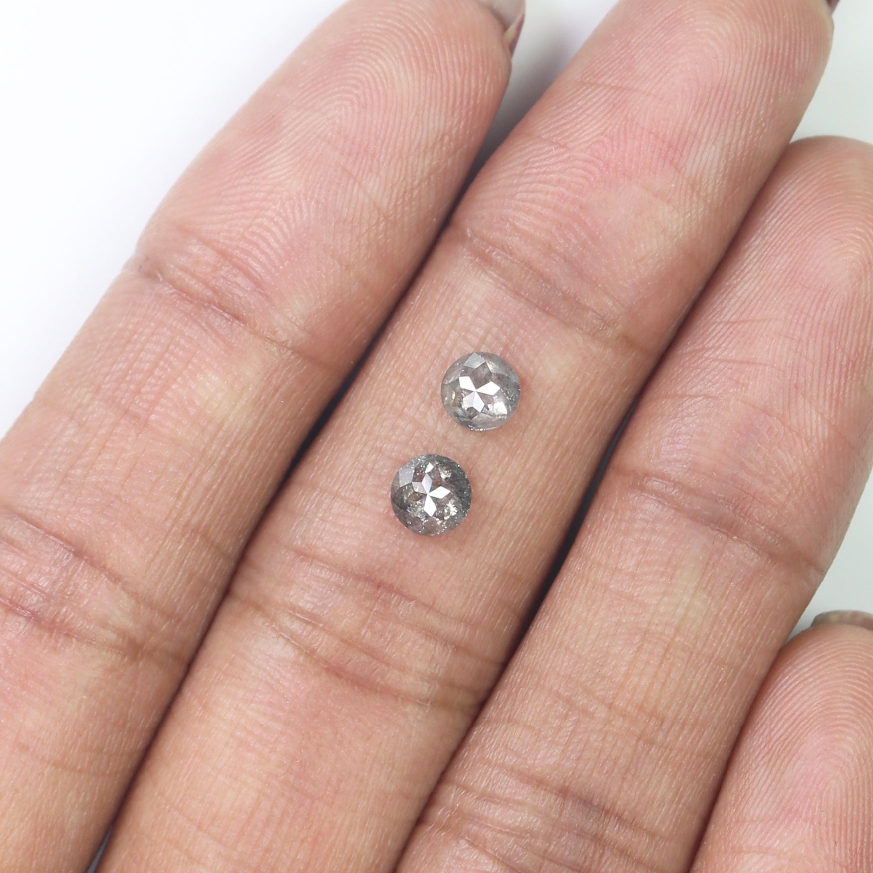 0.85 CT Natural Loose Round Rose Cut Pair Diamond Salt And Pepper Rose Cut Diamond 4.45 MM Natural Black Grey Round Rose Cut Diamond QL6309