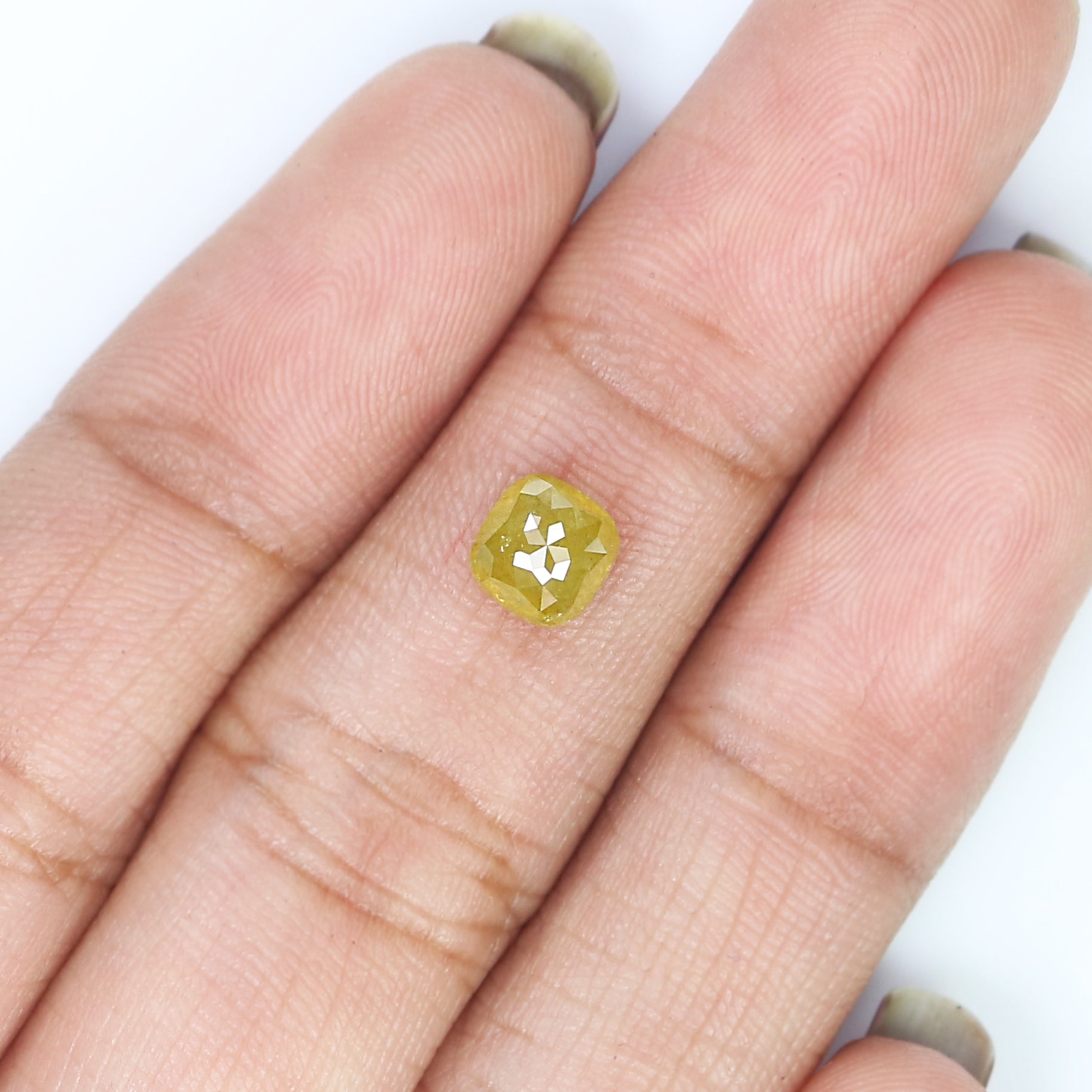 1.14 CT Natural Loose Cushion Shape Diamond Yellow Color Cushion Cut Diamond 5.35 MM Natural Yellow Color Cushion Rose Cut Diamond KQ2015