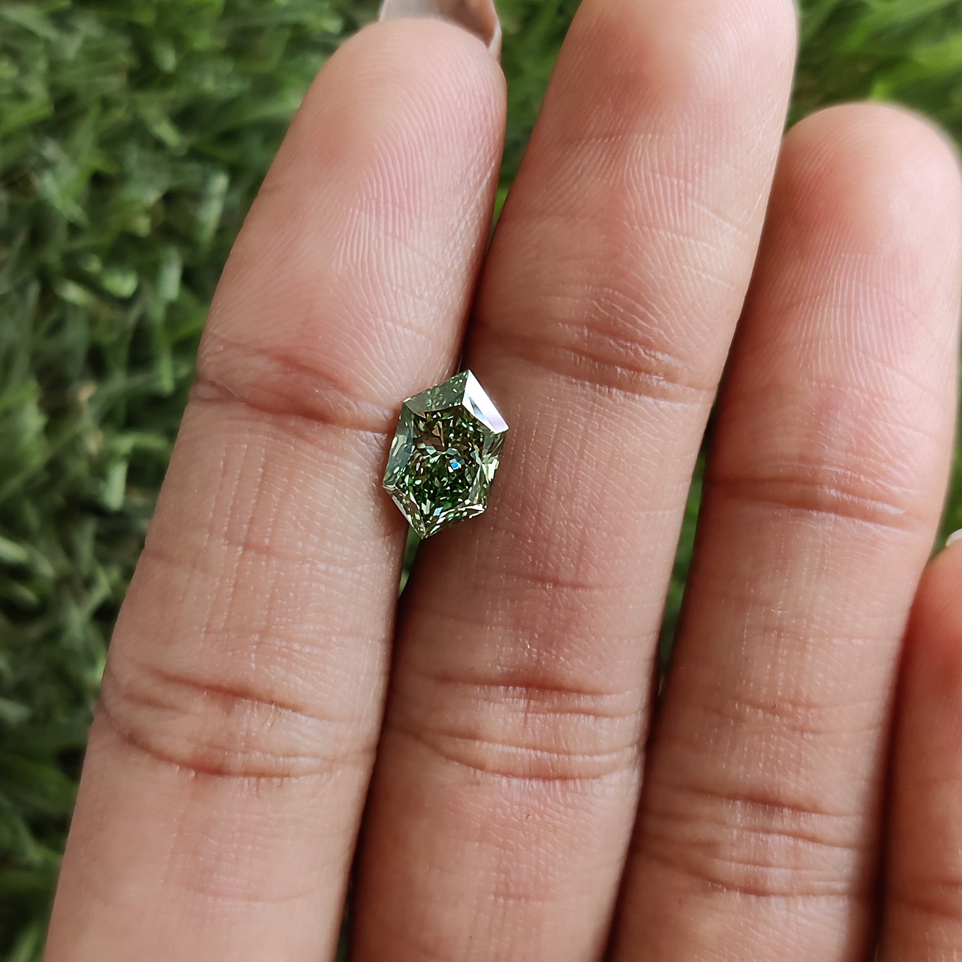 1.69 CT IGI Certified Hexagon Old European Cut Diamond Fancy Vivid Green Color VS1 Clarity Lab Grown Diamond Lab Created Diamond L3673