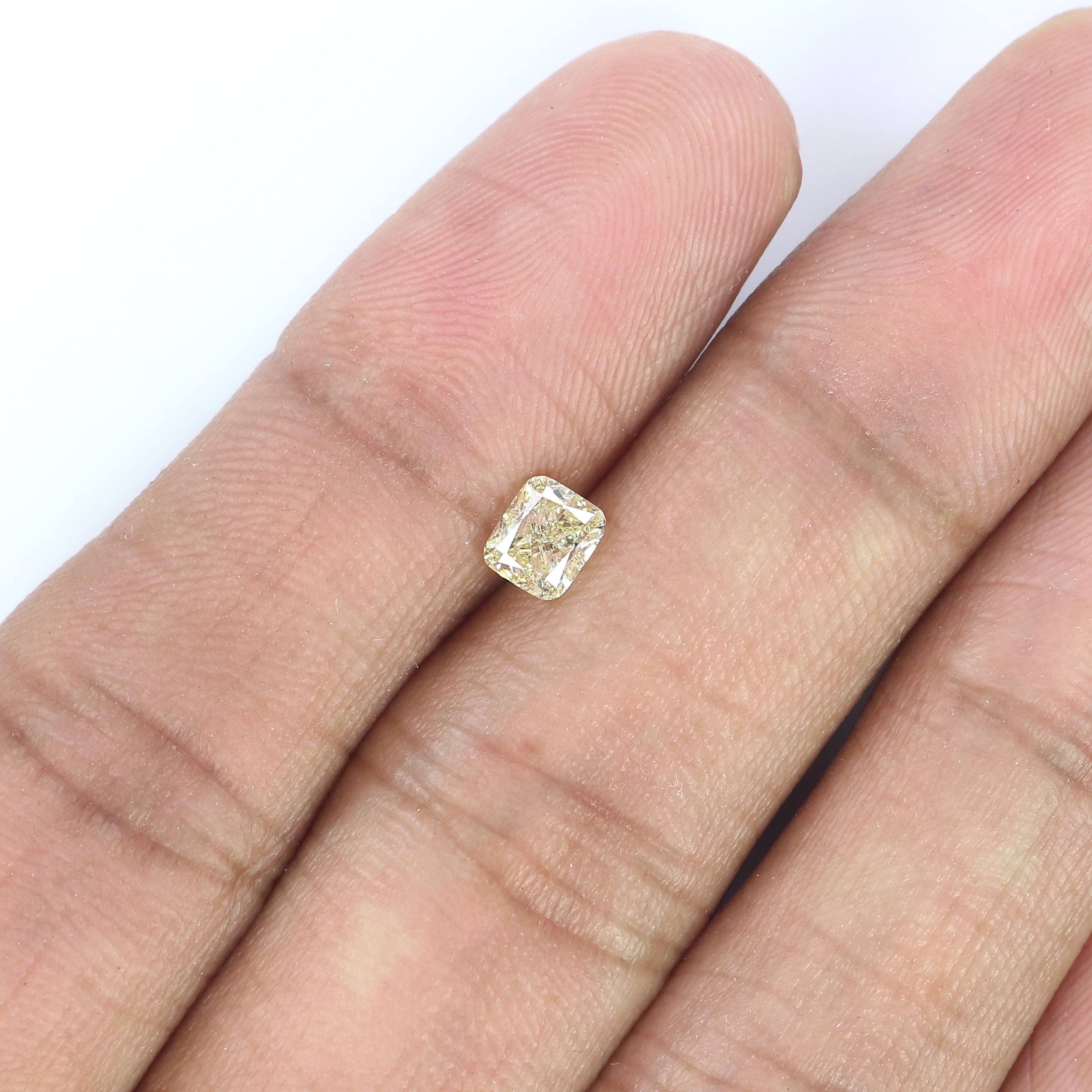 0.63 CT Natural Loose Cushion Shape Diamond Yellow Color Cushion Diamond 4.75 MM Natural Yellow Diamond Cushion Brilliant Cut Diamond QL3105
