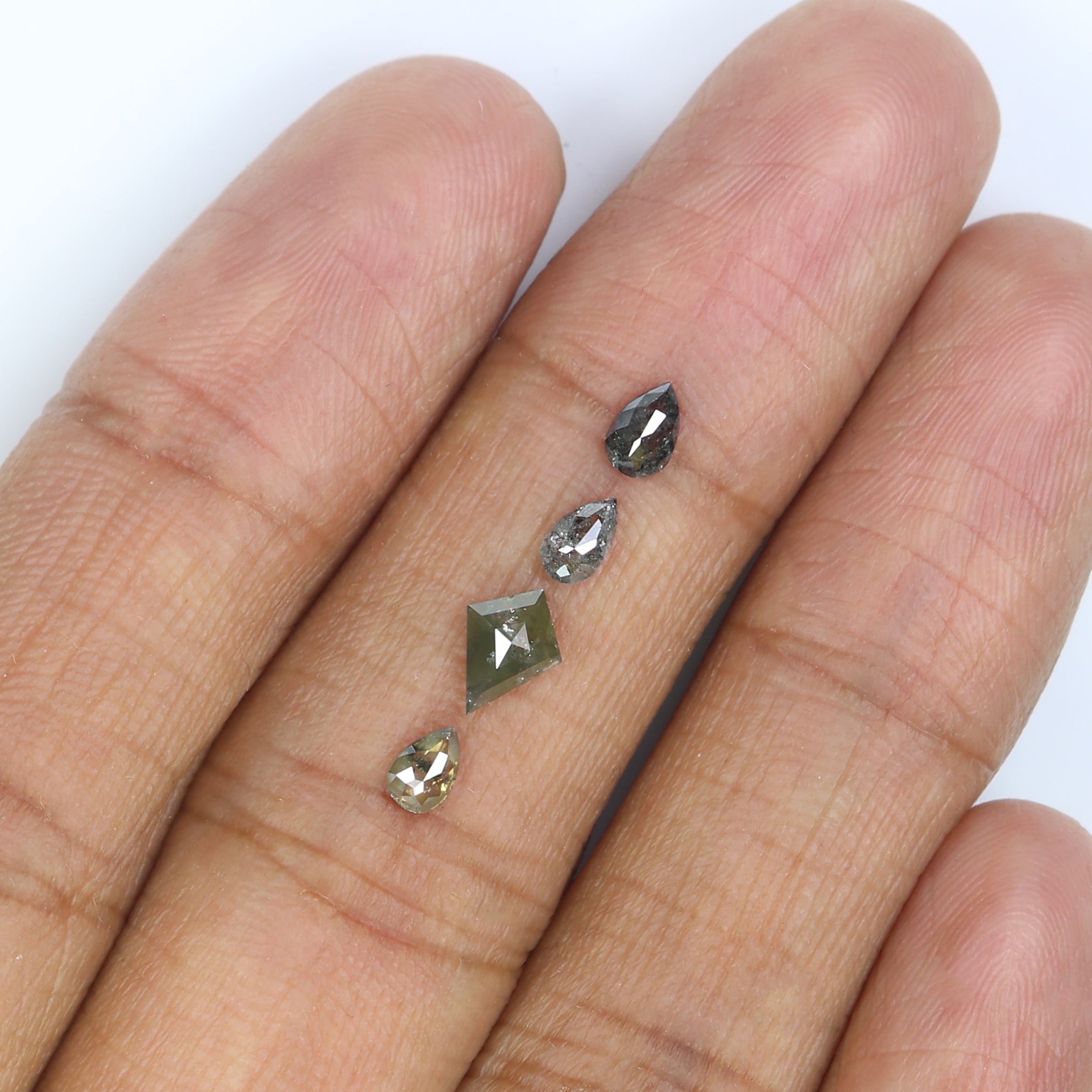 0.80 CT Natural Loose Mix Shape Diamond Salt And Pepper Mix Shape Diamond 6.35 MM Natural Black Grey Color Mix Shape Rose Cut Diamond LQ2809
