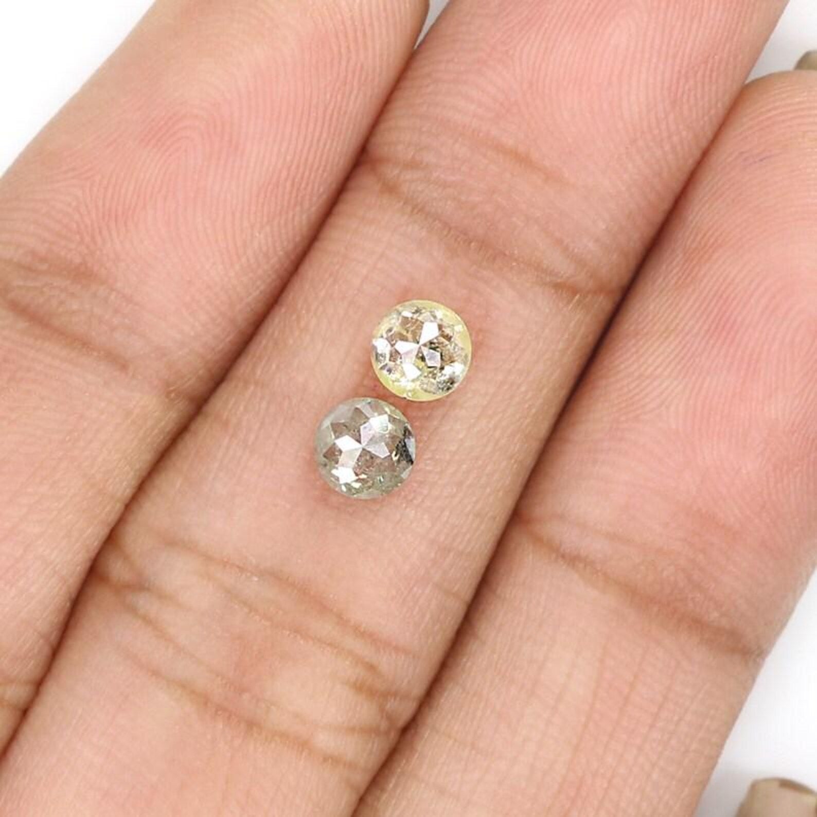 0.77 CT Natural Loose Round Shape Pair Diamond Grey Color Round Diamond 4.20 MM Natural Diamond Yellow Color Round Rose Cut Diamond NQ8062