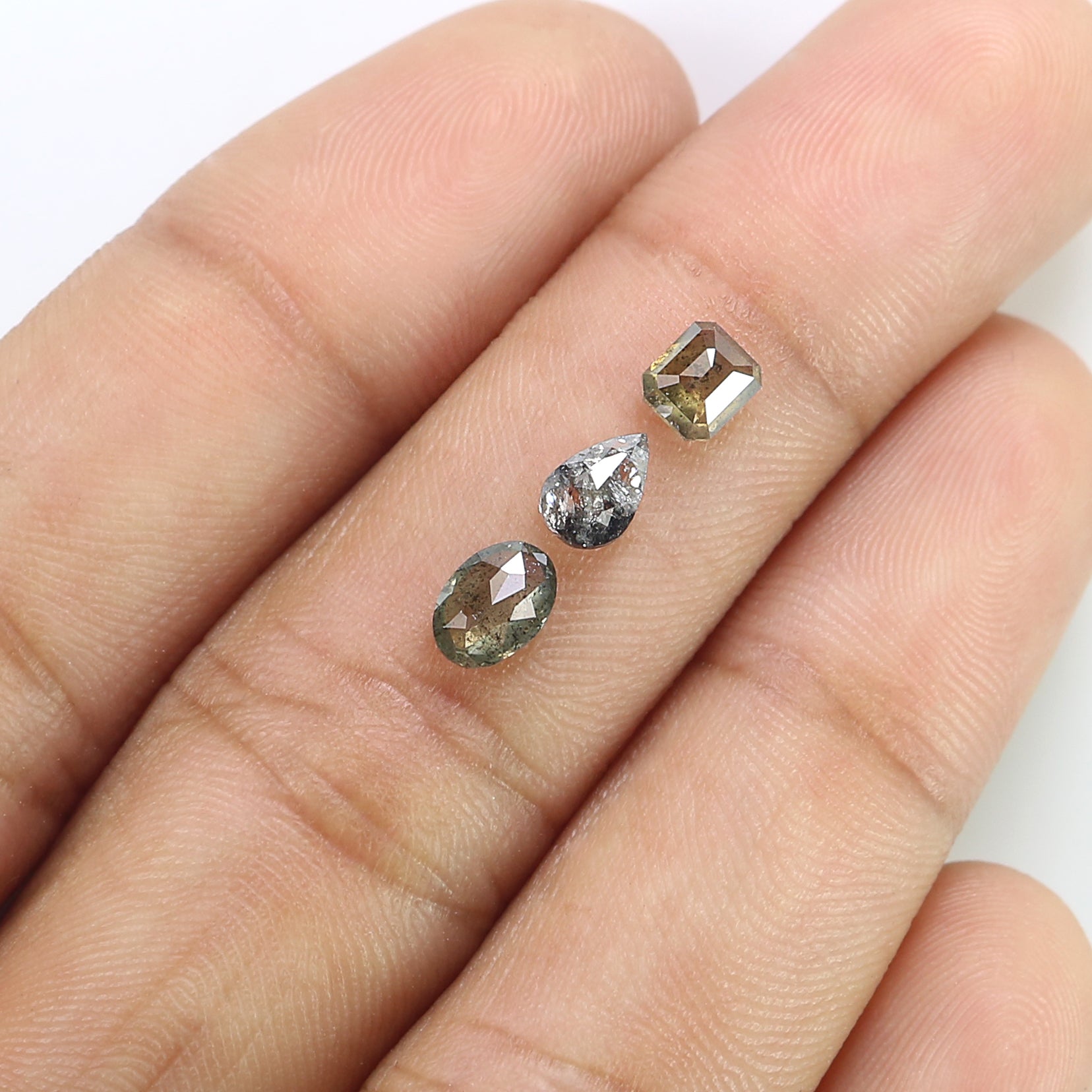 1.25 Ct Natural Loose Mix Shape Diamond Black Color Mix Shape Diamond 4.40 MM Natural Green Color Diamond Mix Shape Rose Cut Diamond L005