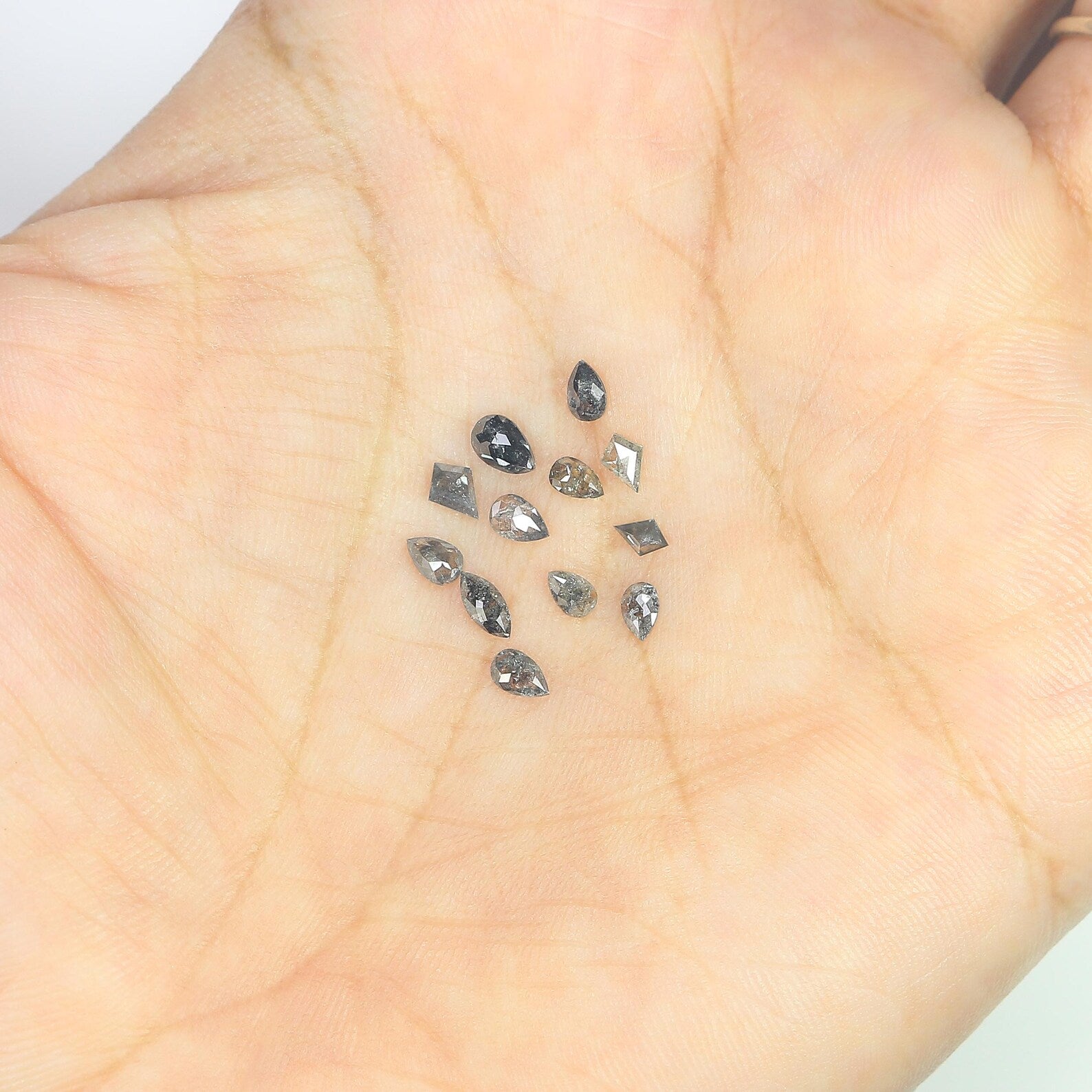 1.10 CT Natural Loose Mix Shape Diamond Salt And Pepper Mix Shape Diamond 3.40 MM Natural Loose Diamond Black Grey Mix Shape Diamond NQ2385