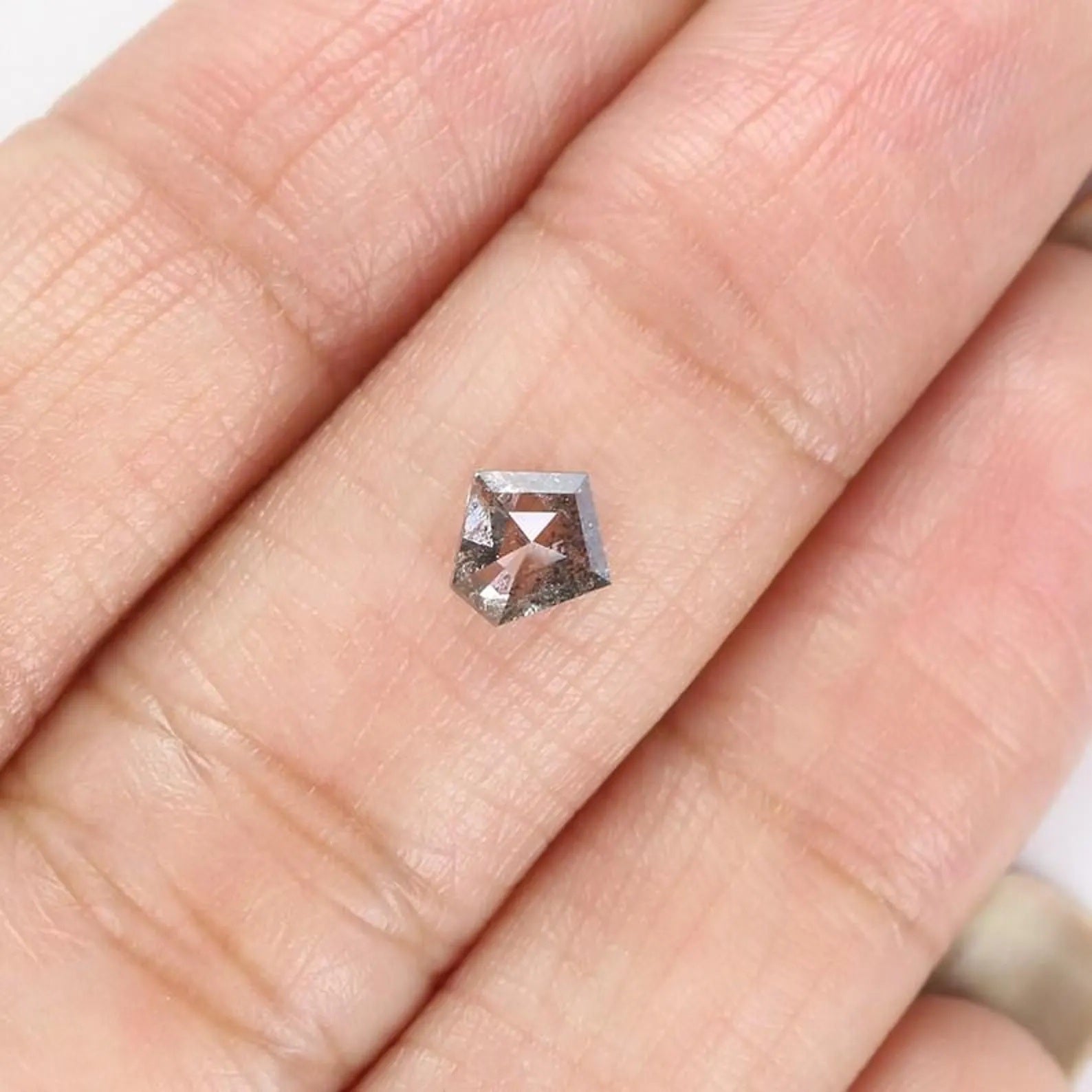0.61 CT Natural Loose Pentagon Shape Diamond Salt And Pepper Pentagon Diamond 5.65 MM Natural Black Grey Pentagon Rose Cut Diamond NQ572