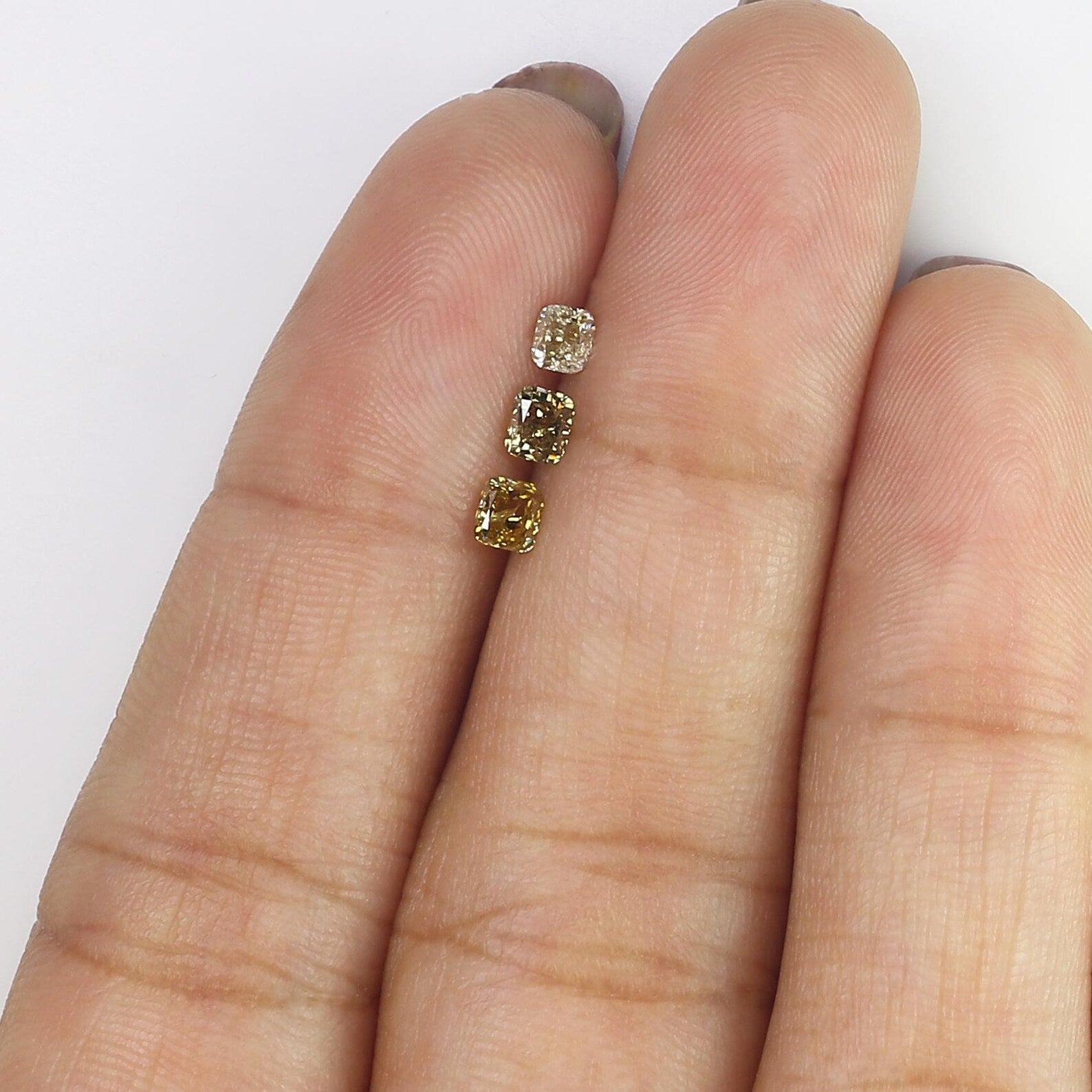 0.54 Ct Natural Loose Cushion Cut Diamond Yellow Color Cushion Cut Diamond 2.95 MM Natural Loose Green Cushion Brilliant Cut Diamond NQ1728