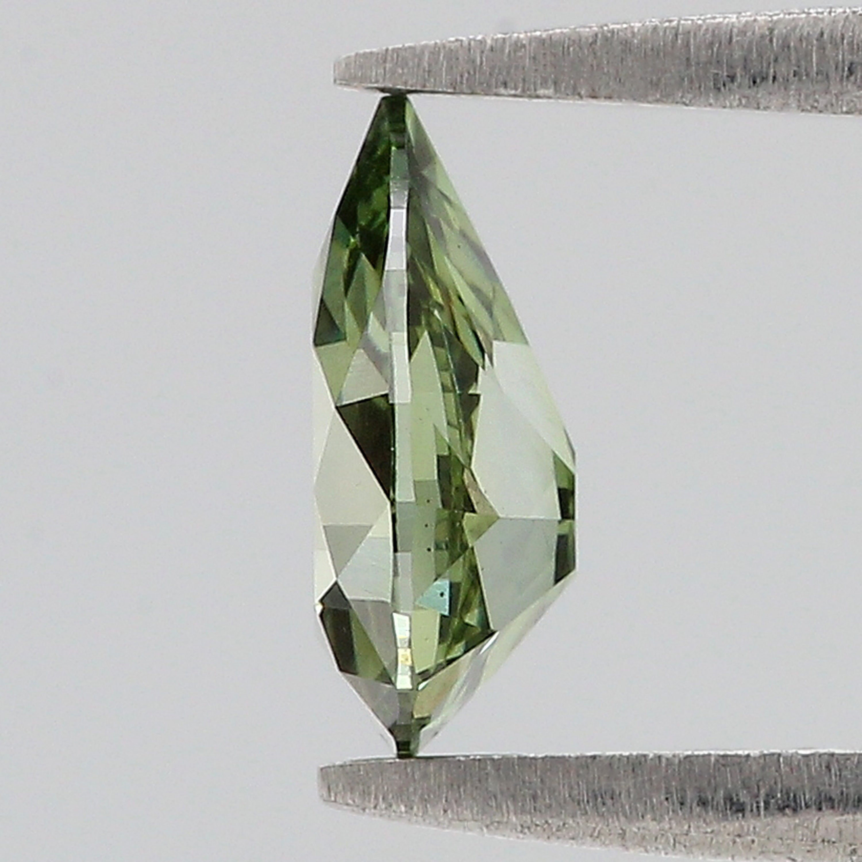 1.00 CT IGI Certified Pear Old European Cut Diamond Fancy Vivid Green Color VS1 Clarity Lab Grown Diamond Lab Created Lab Diamond L3676