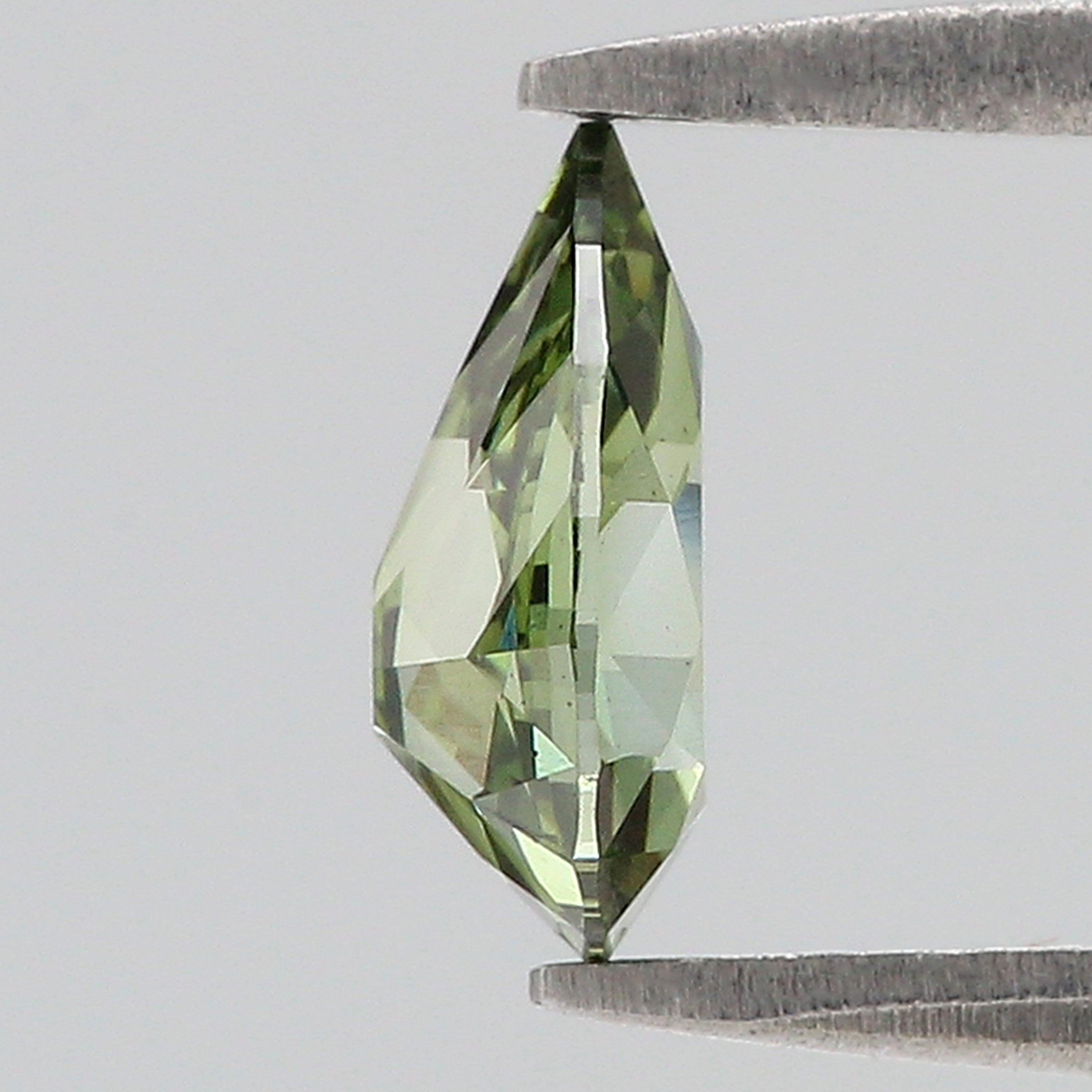 1.00 CT IGI Certified Pear Old European Cut Diamond Fancy Vivid Green Color VS1 Clarity Lab Grown Diamond Lab Created Lab Diamond L3676