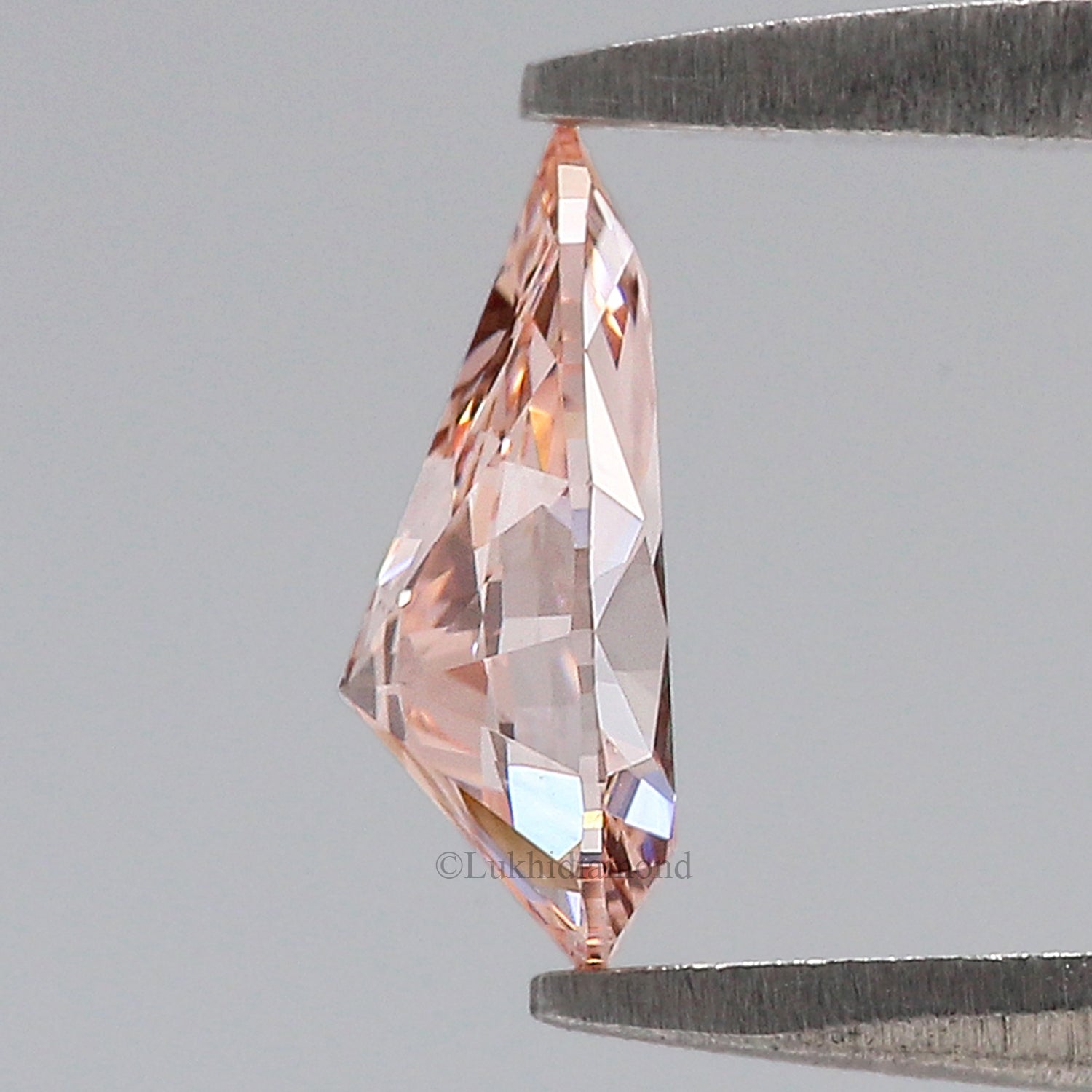 0.61 CT IGI Certified Pear Brilliant Cut Diamond Fancy Vivid Pink Color VS1 Clarity Lab Grown Diamond Lab Created Pear CVD Diamond L3493