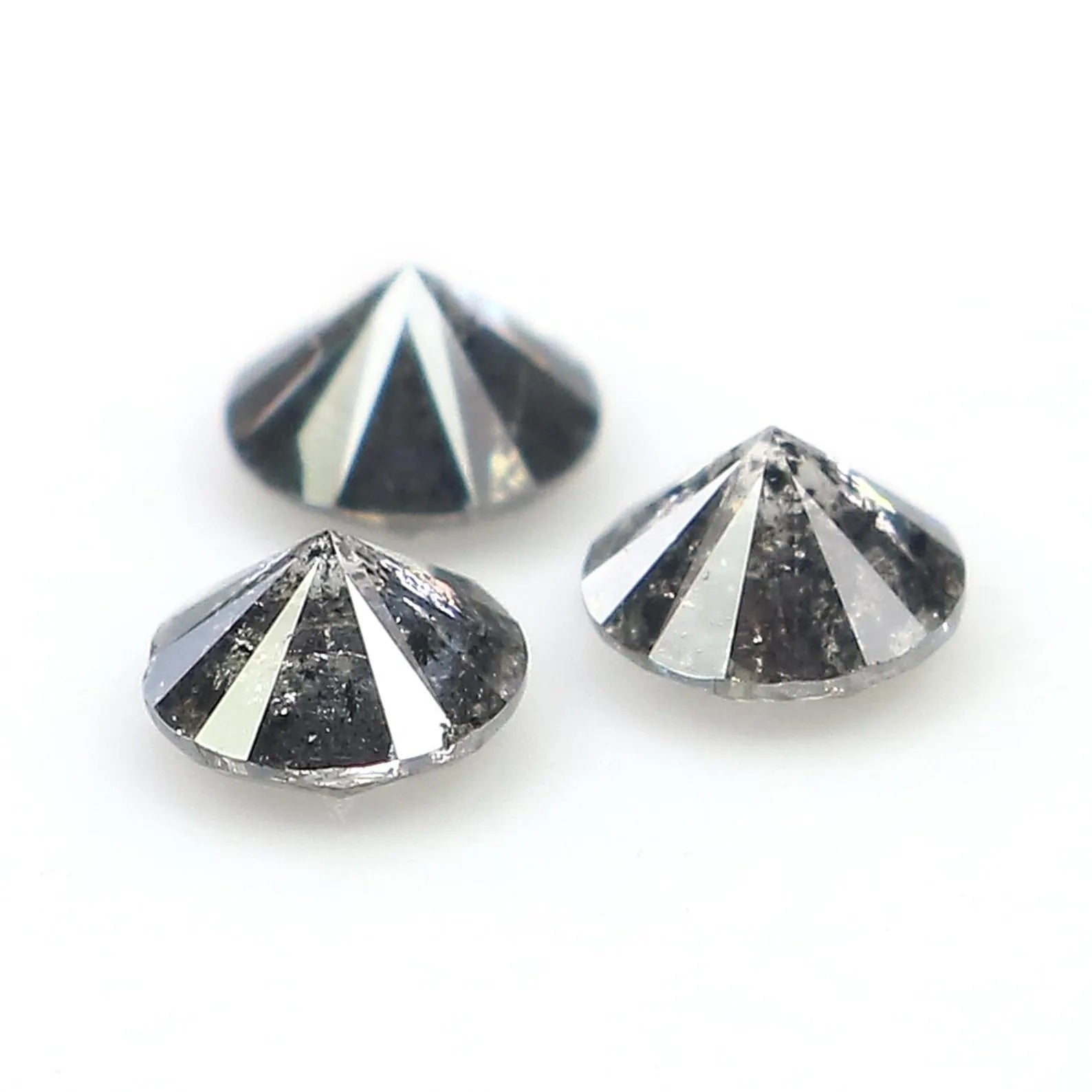 0.61 Ct Natural Loose Round Shape Diamond Salt And Pepper Round Diamond 3.70 MM Natural Black Grey Color Round Brilliant Cut Diamond NQ1483