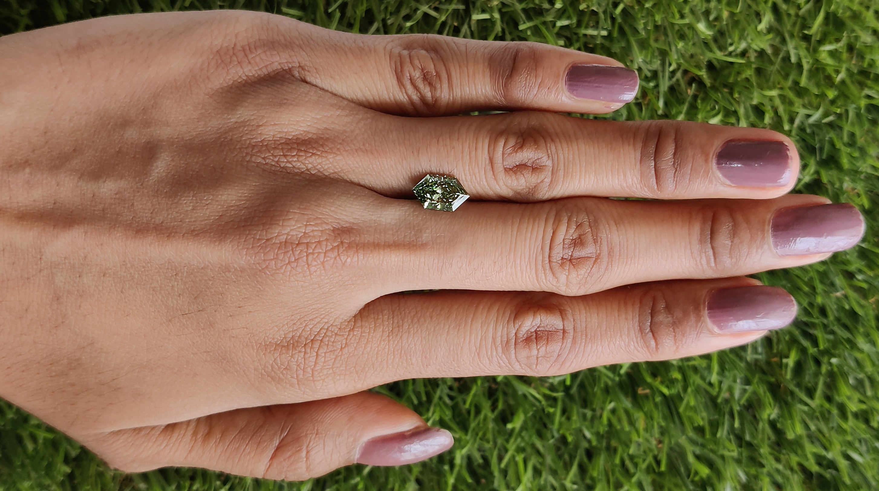 1.69 CT IGI Certified Hexagon Old European Cut Diamond Fancy Vivid Green Color VS1 Clarity Lab Grown Diamond Lab Created Diamond L3673