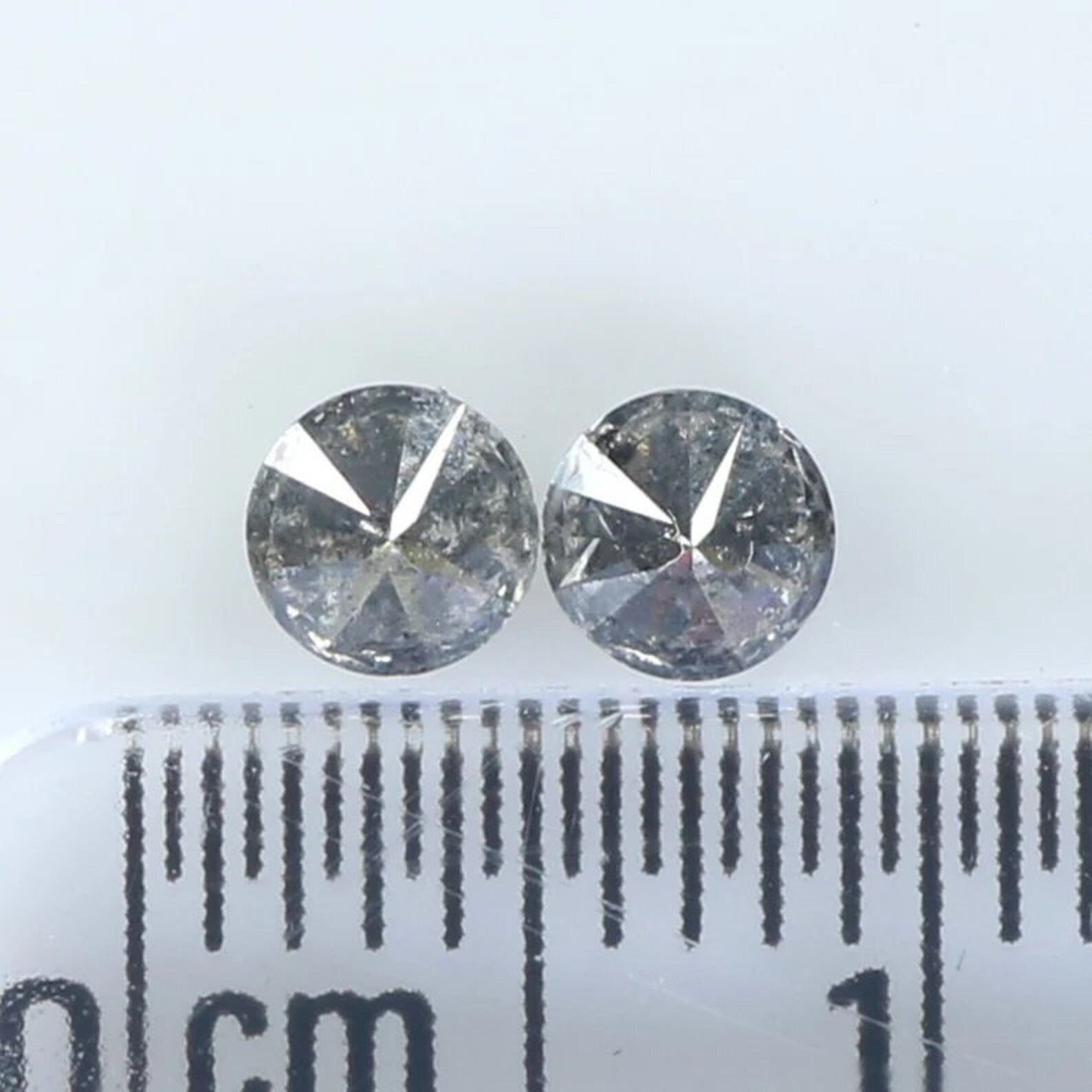 0.40 CT Natural Loose Round Shape Pair Diamond Salt And Pepper Round Cut Diamond 3.70 MM Black Gray Color Round Brilliant Cut Diamond QN301