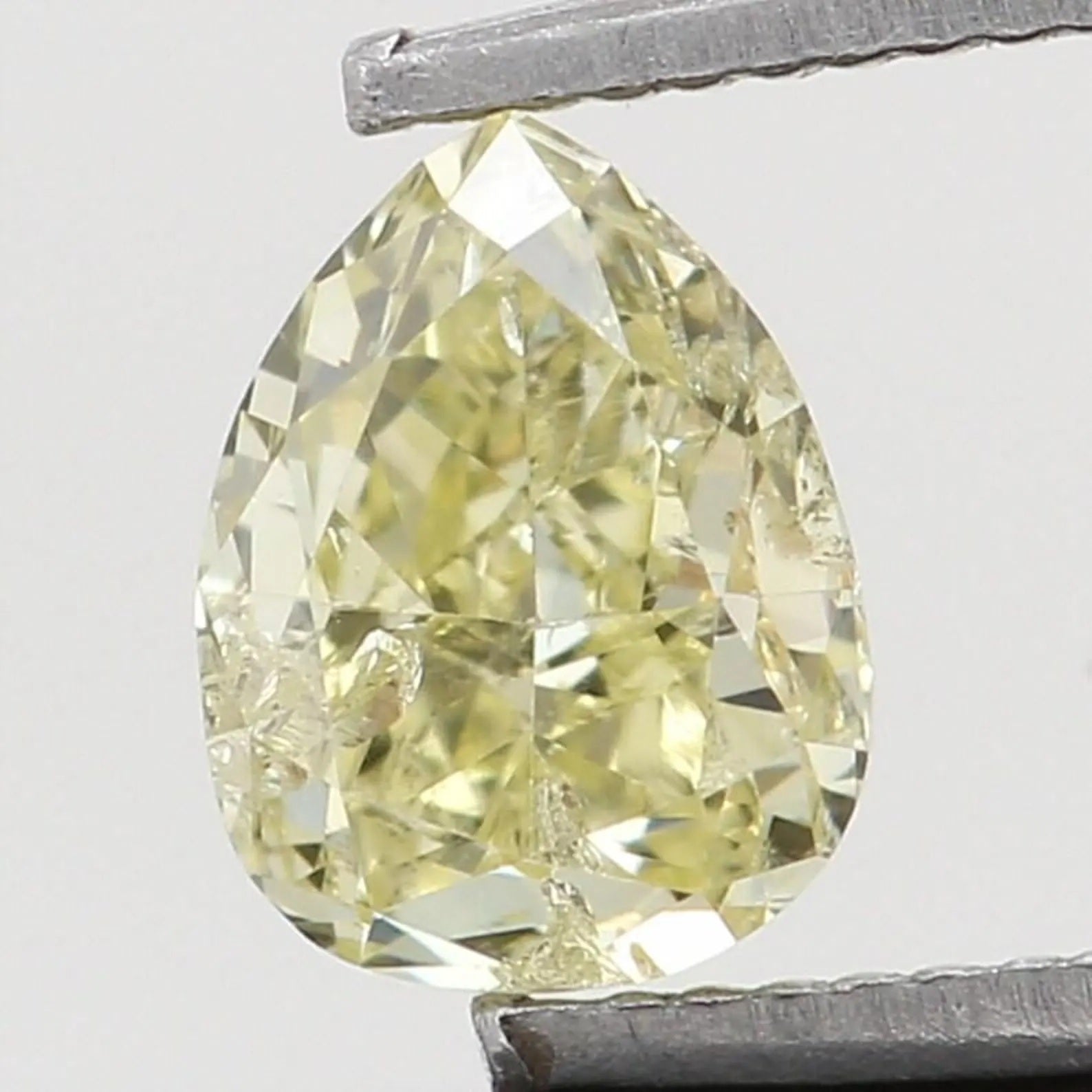 0.20 CT Natural Loose Pear Shape Diamond Yellow Color Pear Cut Diamond 3.90 MM Natural Loose Yellow Color Pear Brilliant Cut Diamond QN8065