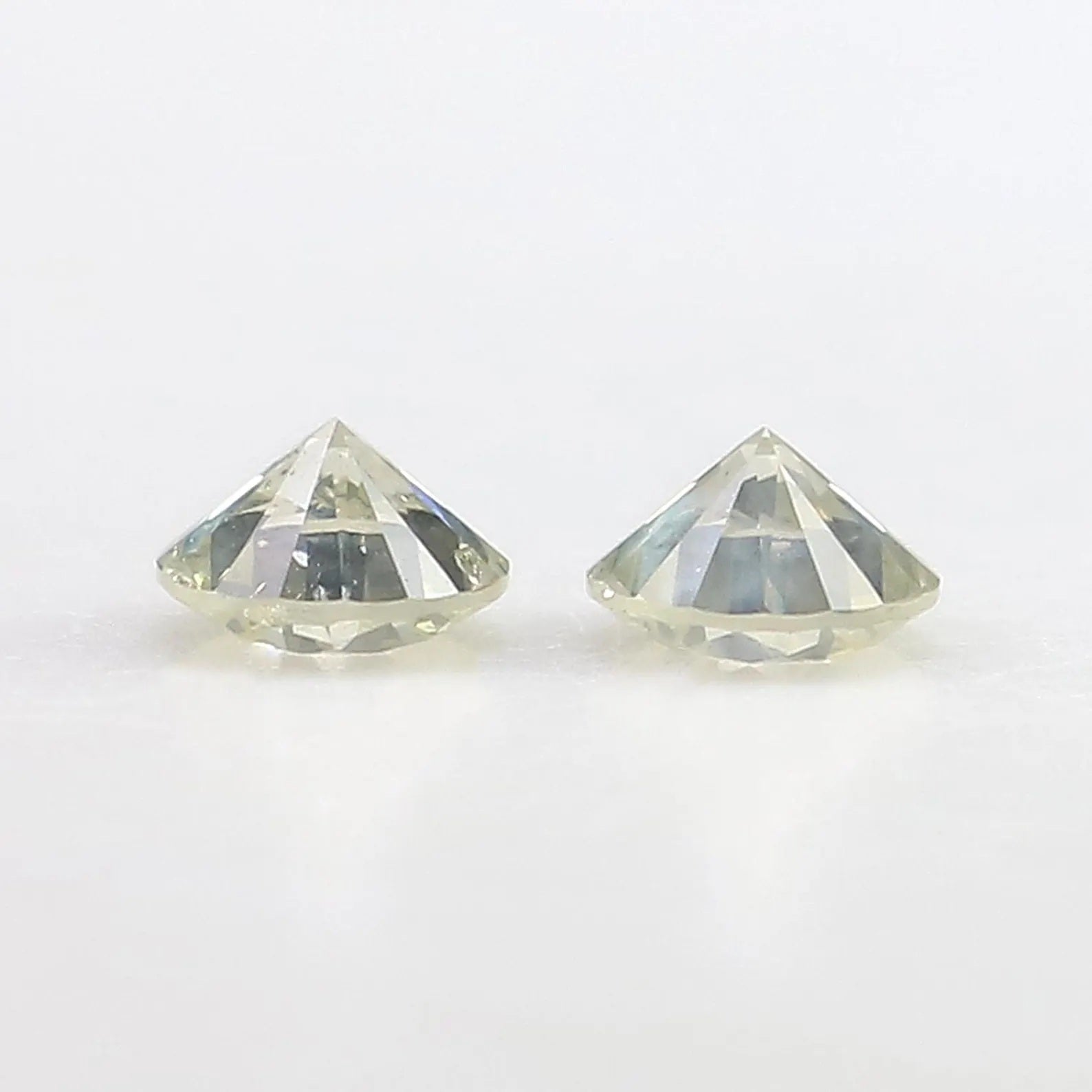 0.38 CT Natural Loose Round Cut Pair Diamond White -I Color Round Diamond 3.60 MM Natural White -I Color Round Brilliant Cut Diamond NQ1954