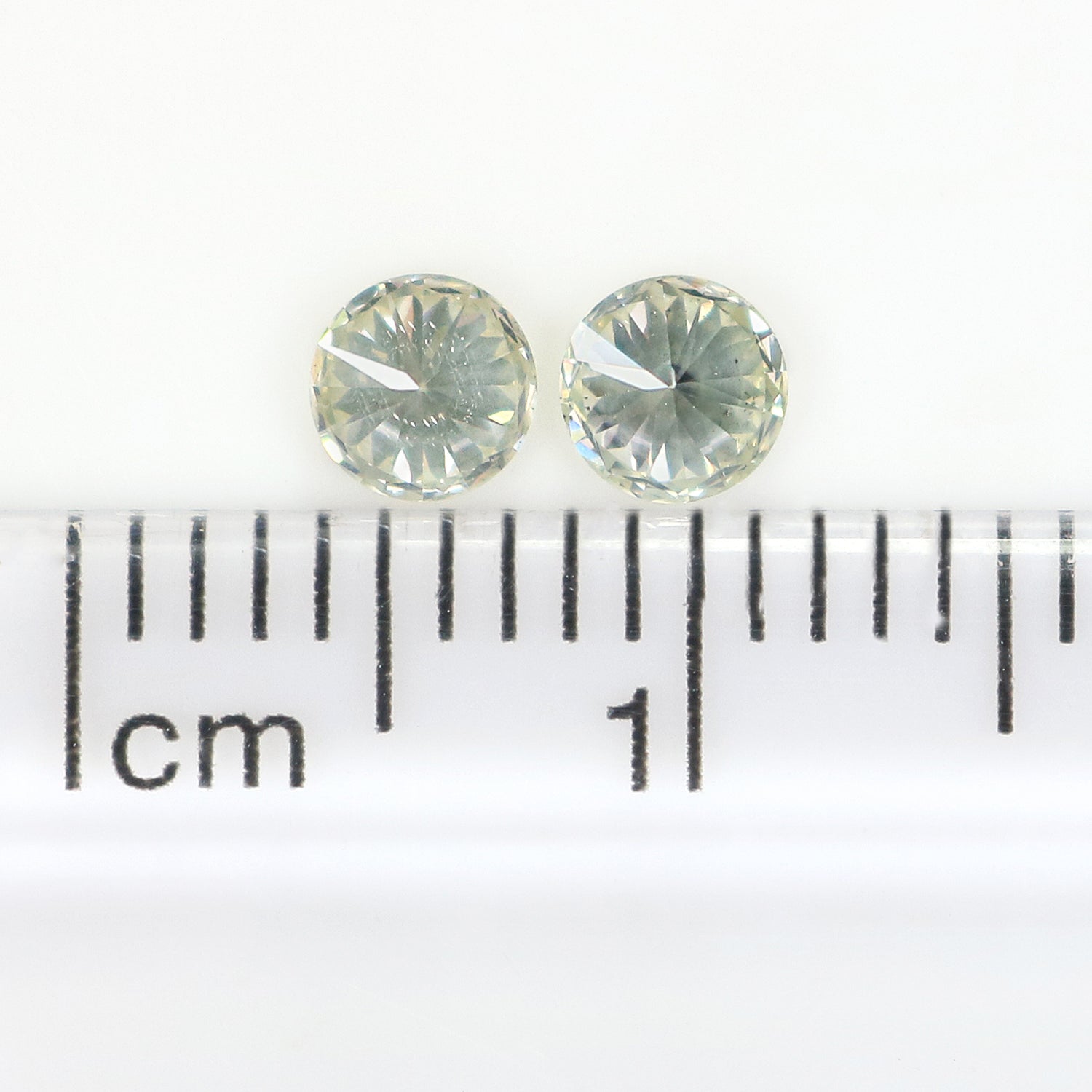 0.40 Ct Natural Loose Round Cut Pair Diamond White - I Color Round Cut Diamond 3.70 MM Natural Diamond Round Brilliant Cut Diamond LQ2172