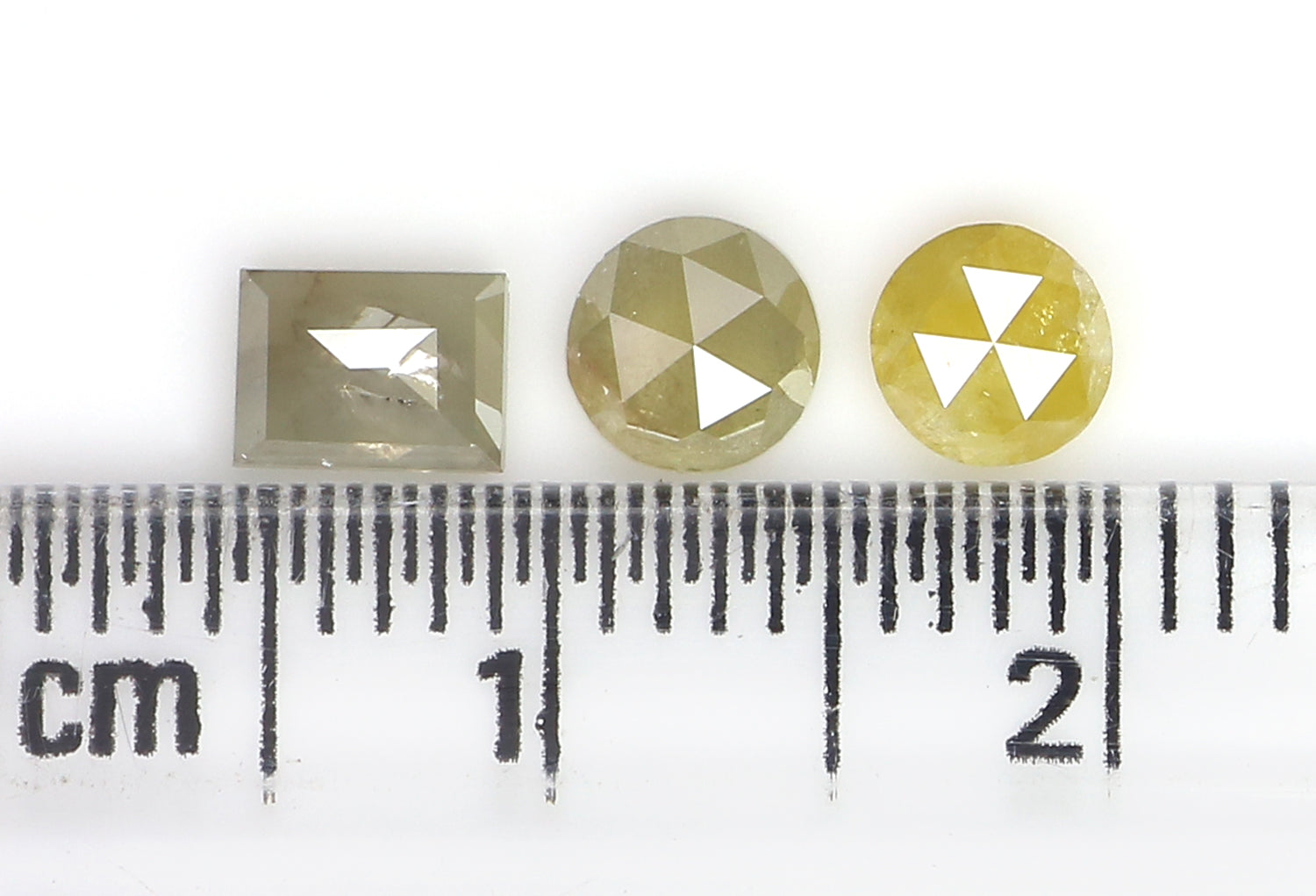 1.10 Ct Natural Loose Mix Shape Diamond Grey Color Mix Shape Diamond 4.85 MM Natural Diamond Yellow Color Mix Shape Rose Cut Diamond LQ3049