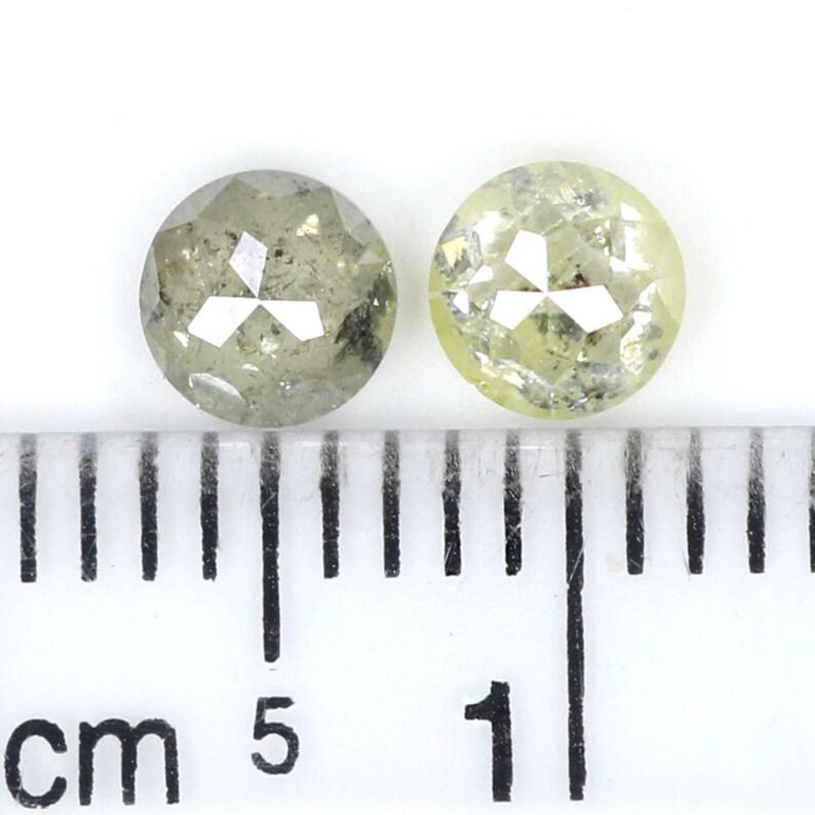 0.77 CT Natural Loose Round Shape Pair Diamond Grey Color Round Diamond 4.20 MM Natural Diamond Yellow Color Round Rose Cut Diamond NQ8062