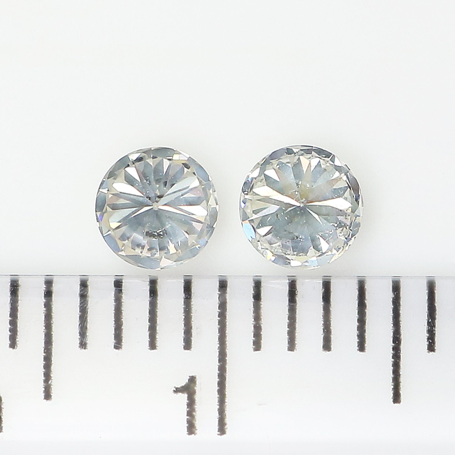 0.36 Ct Natural Loose Round Cut Pair Diamond White - J Color Round Shape Diamond 3.60 MM Natural Diamond Round Brilliant Cut Diamond LQ2007