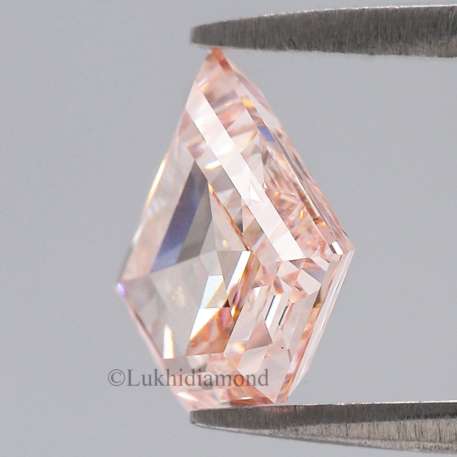 2.86 CT IGI Certified Shield Step Cut Diamond Fancy Intense Pink Color Diamond VS1 Clarity Lab Grown Diamond Lab Created CVD Diamond L3329