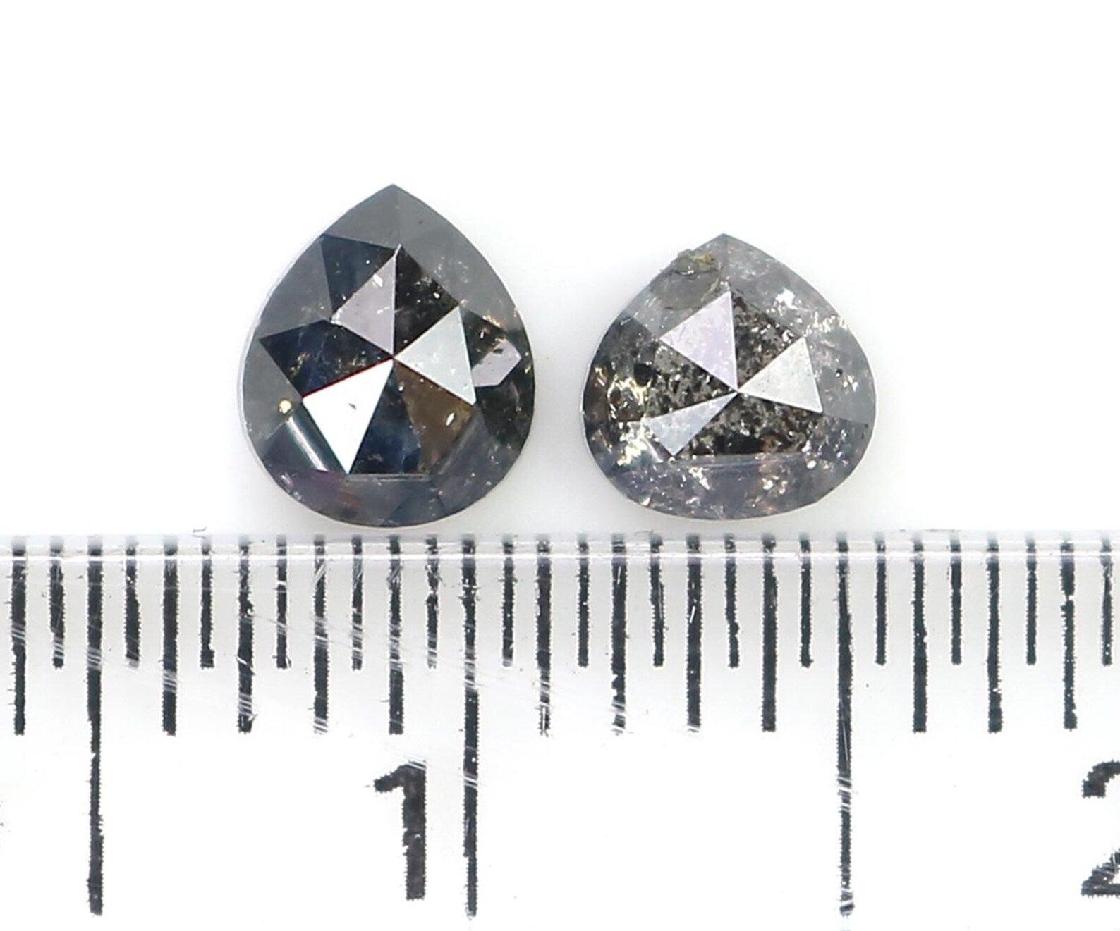 0.67 CT Natural Loose Heart Cut Pair Diamond Salt And Pepper Pear Shape Diamond 3.85 MM Black Grey Color Heart Rose Cut Diamond NQ1855