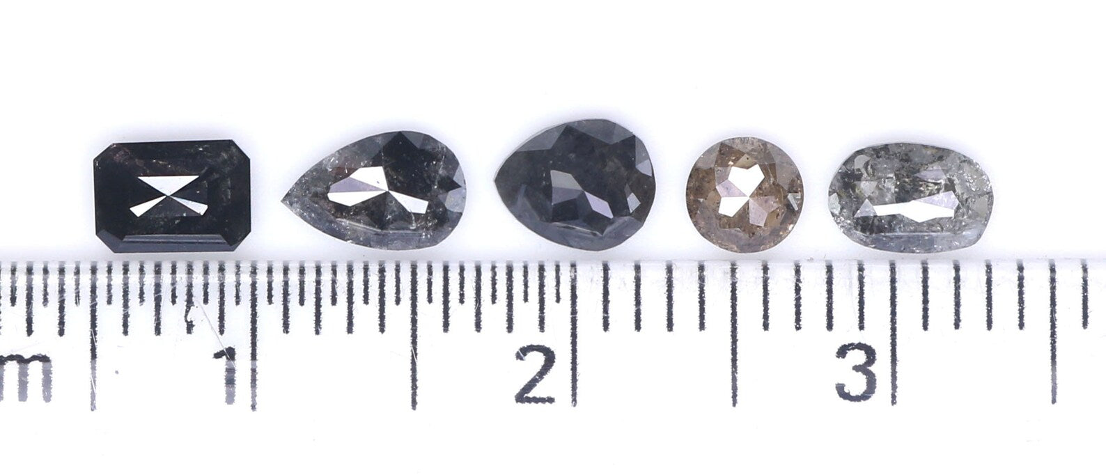 Natural Loose Mix Shape Salt And Pepper Diamond Black Grey Color 1.64 CT 3.70 MM Mix Shape Rose Cut Diamond KDN1485