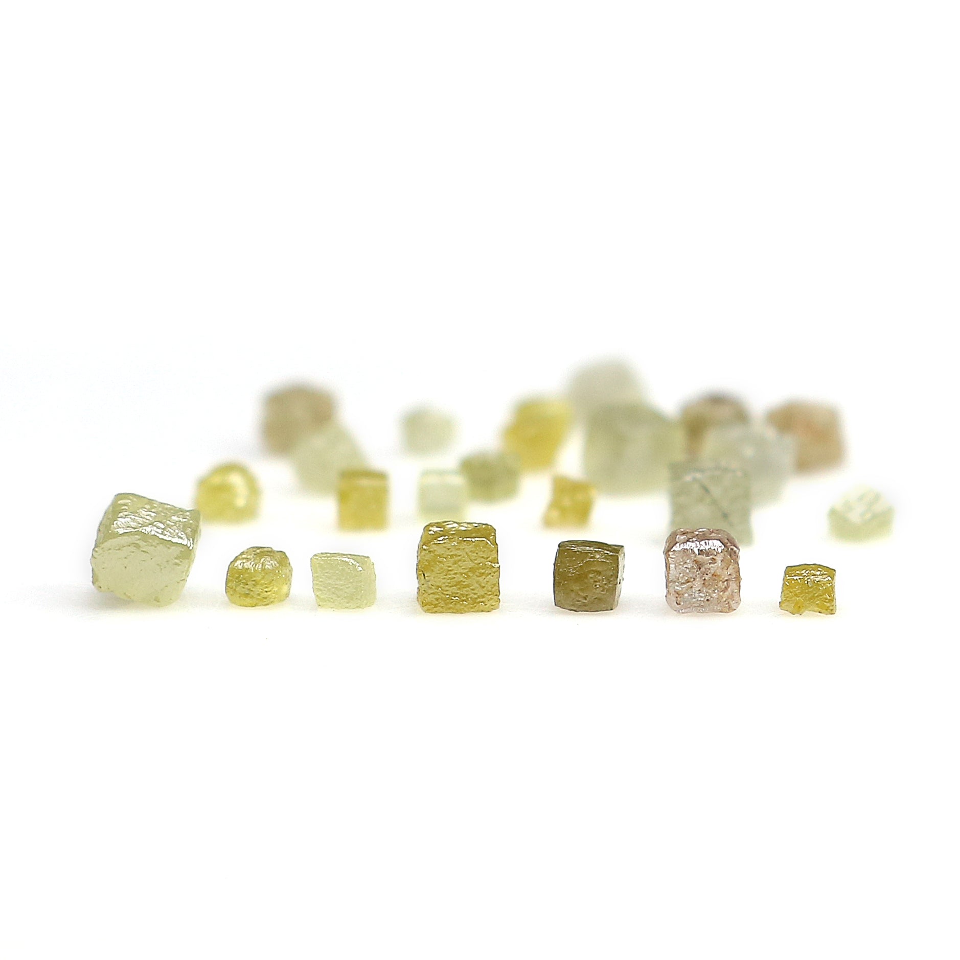 Natural Loose Rough Cube Shape Diamond Mix Color Rough Cut Diamond 1.60 to 1.90 MM 1.00 Ct Scoop Uncut Rough Cube Irregular Cut Diamond Q139