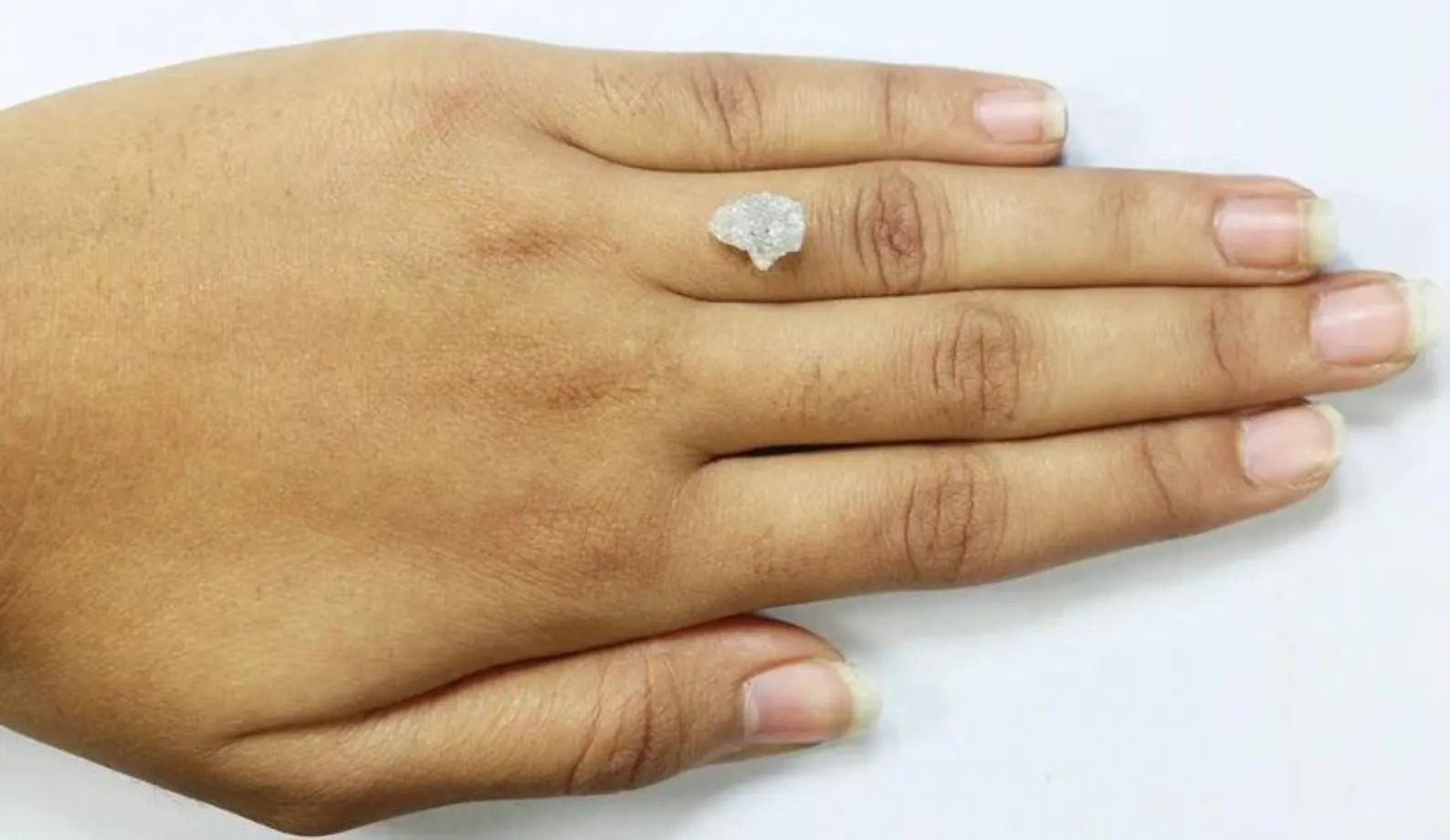 3.54 CT Natural Loose Rough Shape Diamond Grey Color Rough Cut Diamond 10.50 MM Natural Loose White Color Rough Irregular Cut Diamond NQ149