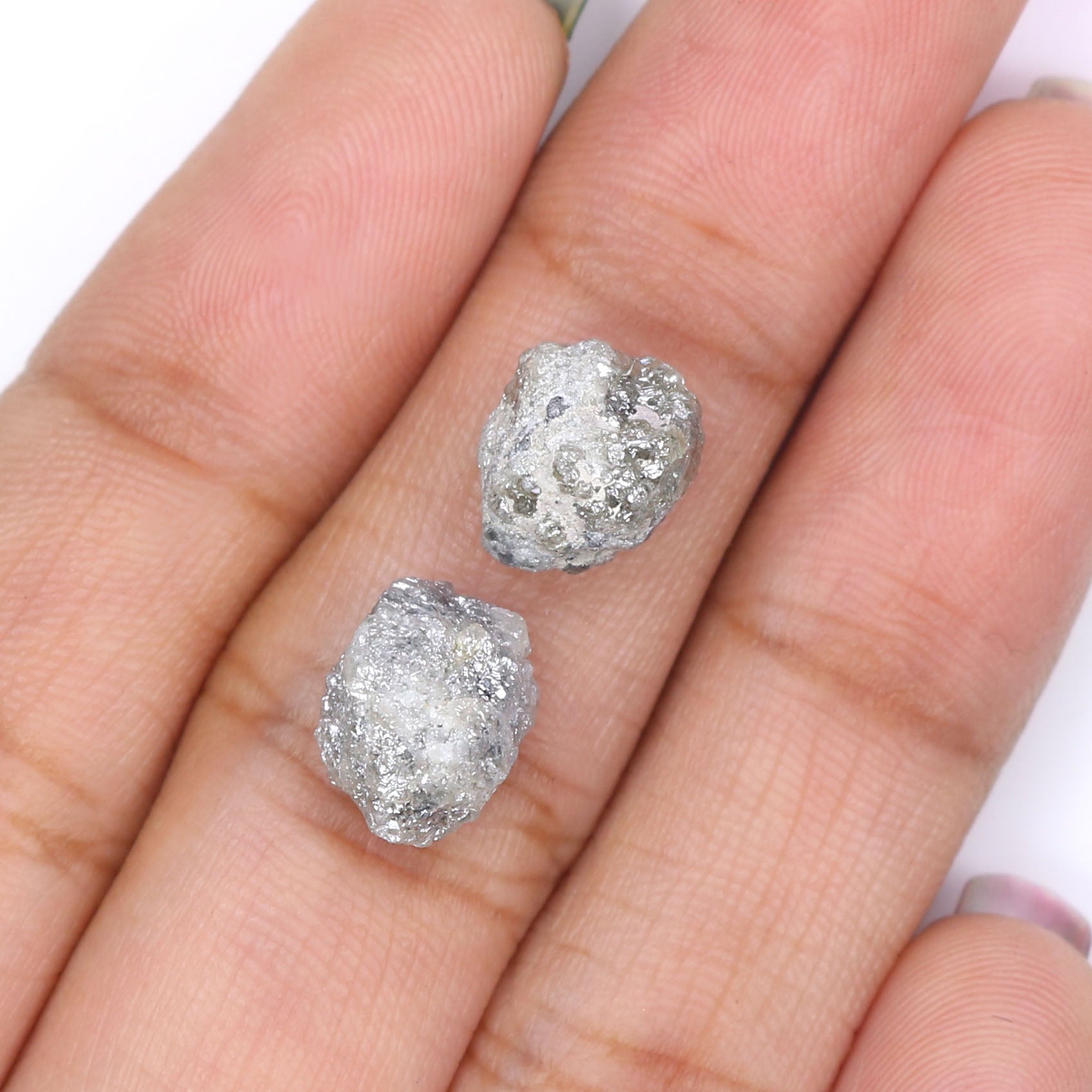 Natural Loose Rough Grey Color Diamond 7.17 CT 9.15 MM Rough Shape Diamond KR2525