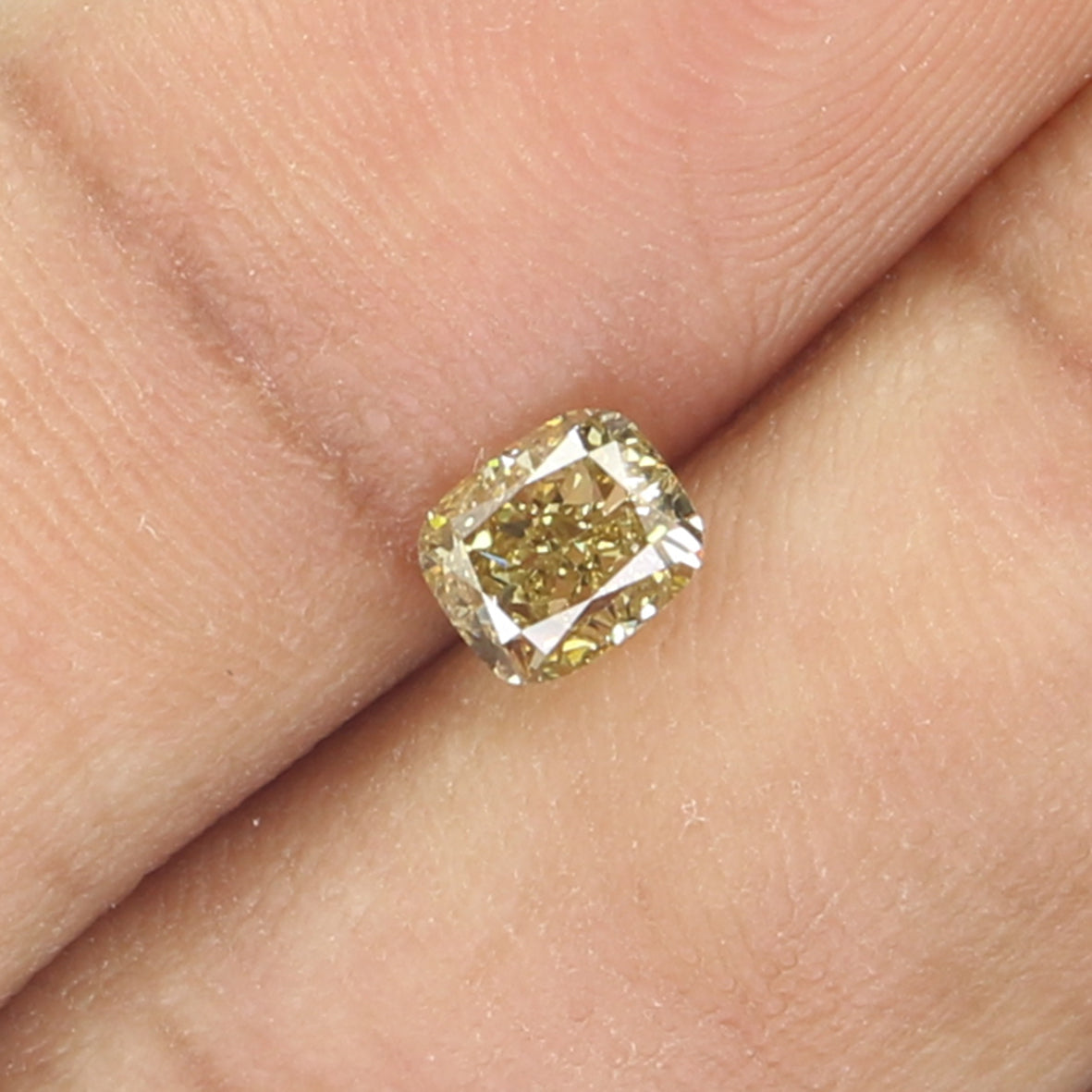 0.62 Ct Natural Loose Cushion Shape Diamond Brown Color Cushion Cut Diamond 5.00 MM Natural Green Color Cushion Brilliant Cut Diamond LQ5728