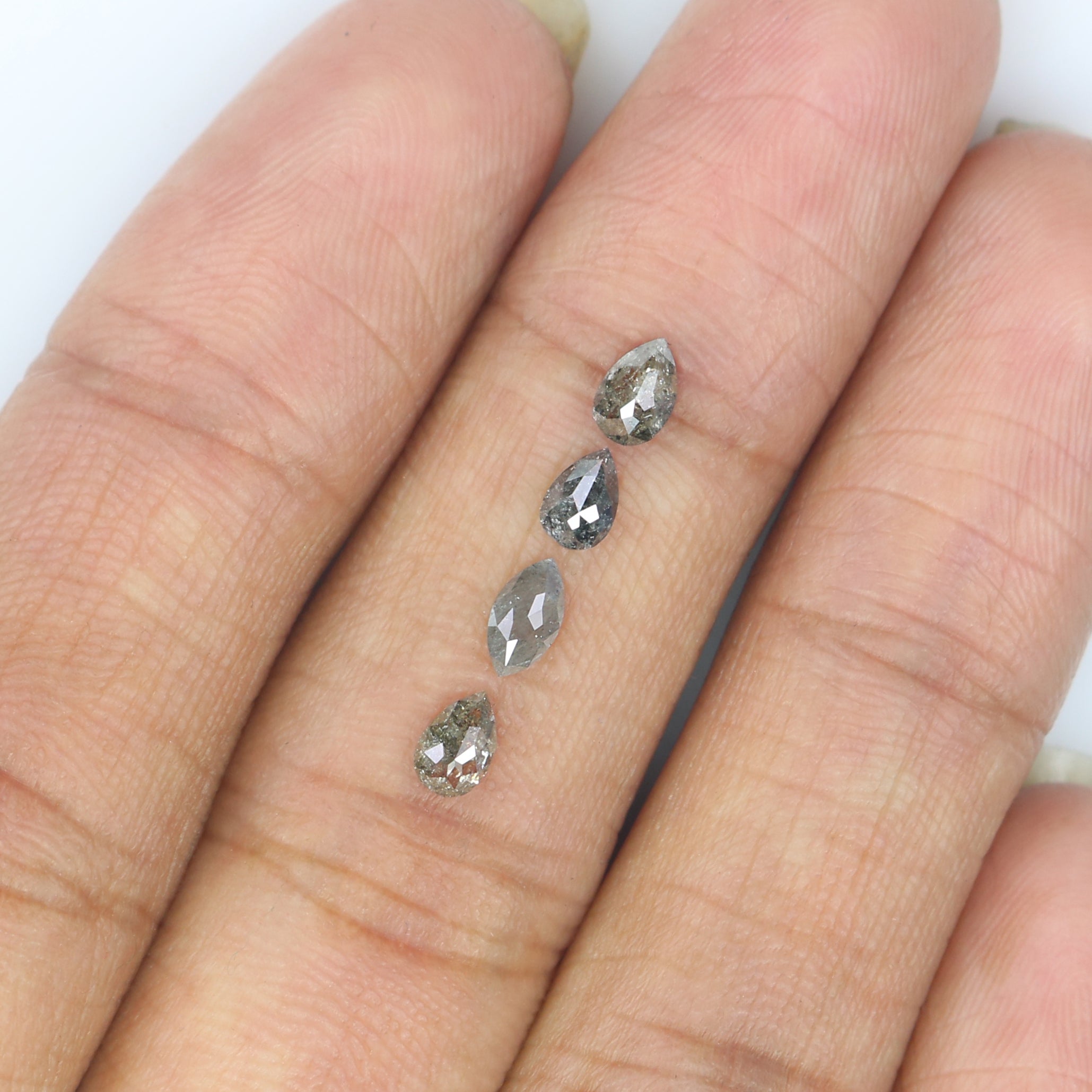 0.72 CT Natural Loose Mix Shape Diamond Salt And Pepper Mix Shape Diamond 5.25 MM Natural Black Grey Color Mix Shape Rose Cut Diamond KQ2638