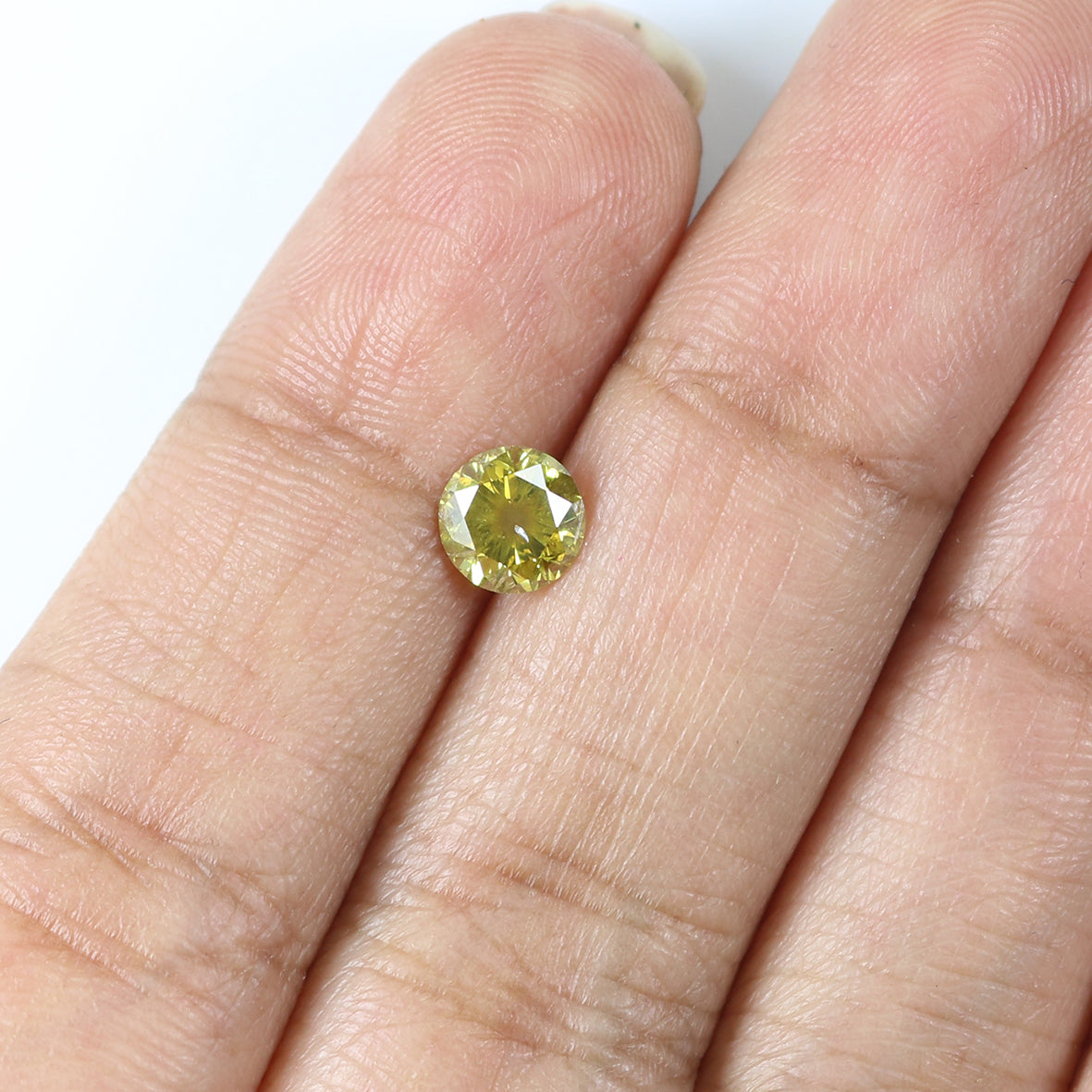 0.77 CT Natural Loose Round Shape Diamond Yellow Color Round Cut Diamond 5.70 MM Natural Green Round Diamond Brilliant Cut Diamond LQ6436